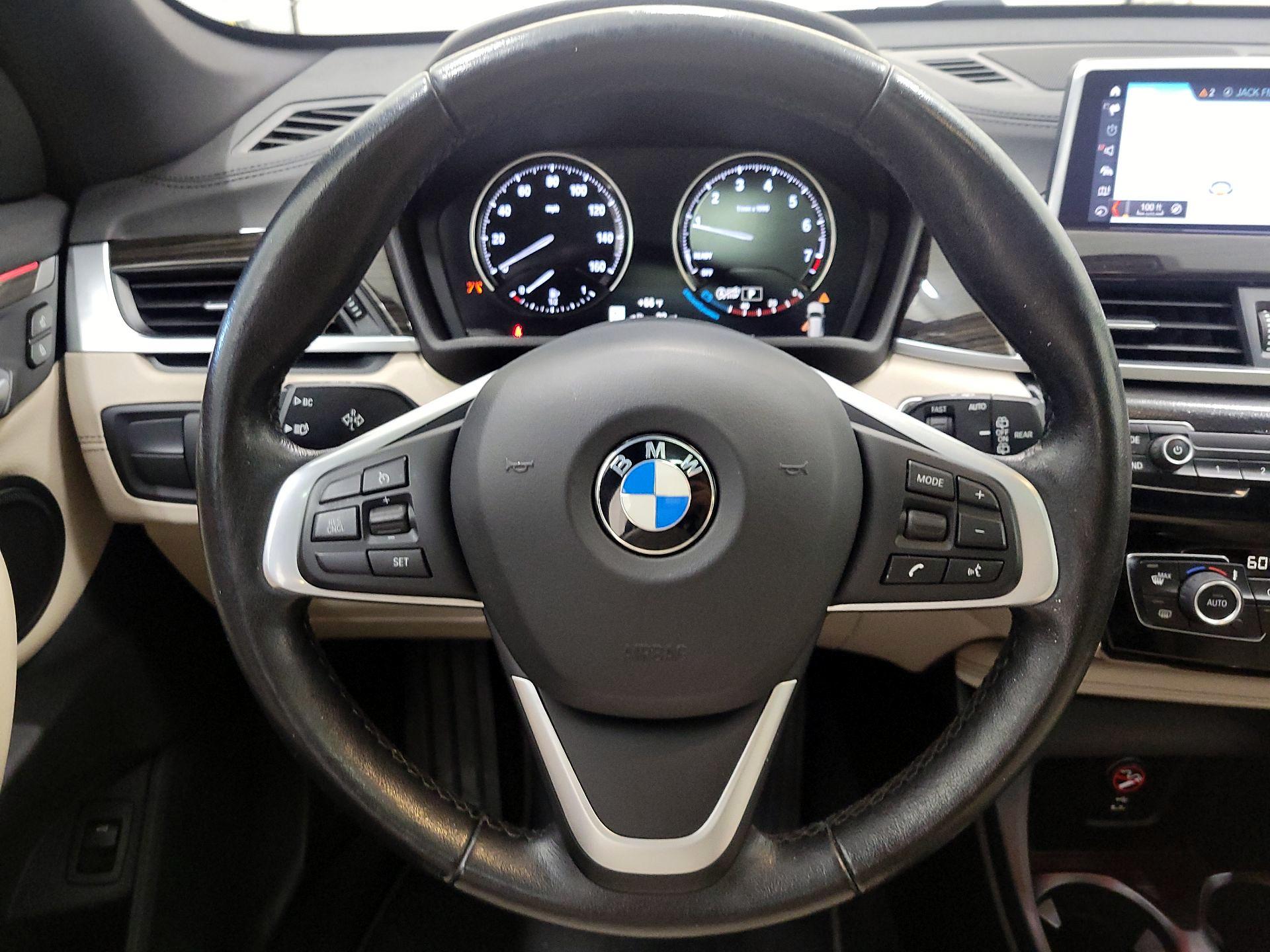 Thumbnail: 2021 BMW X1 - 10