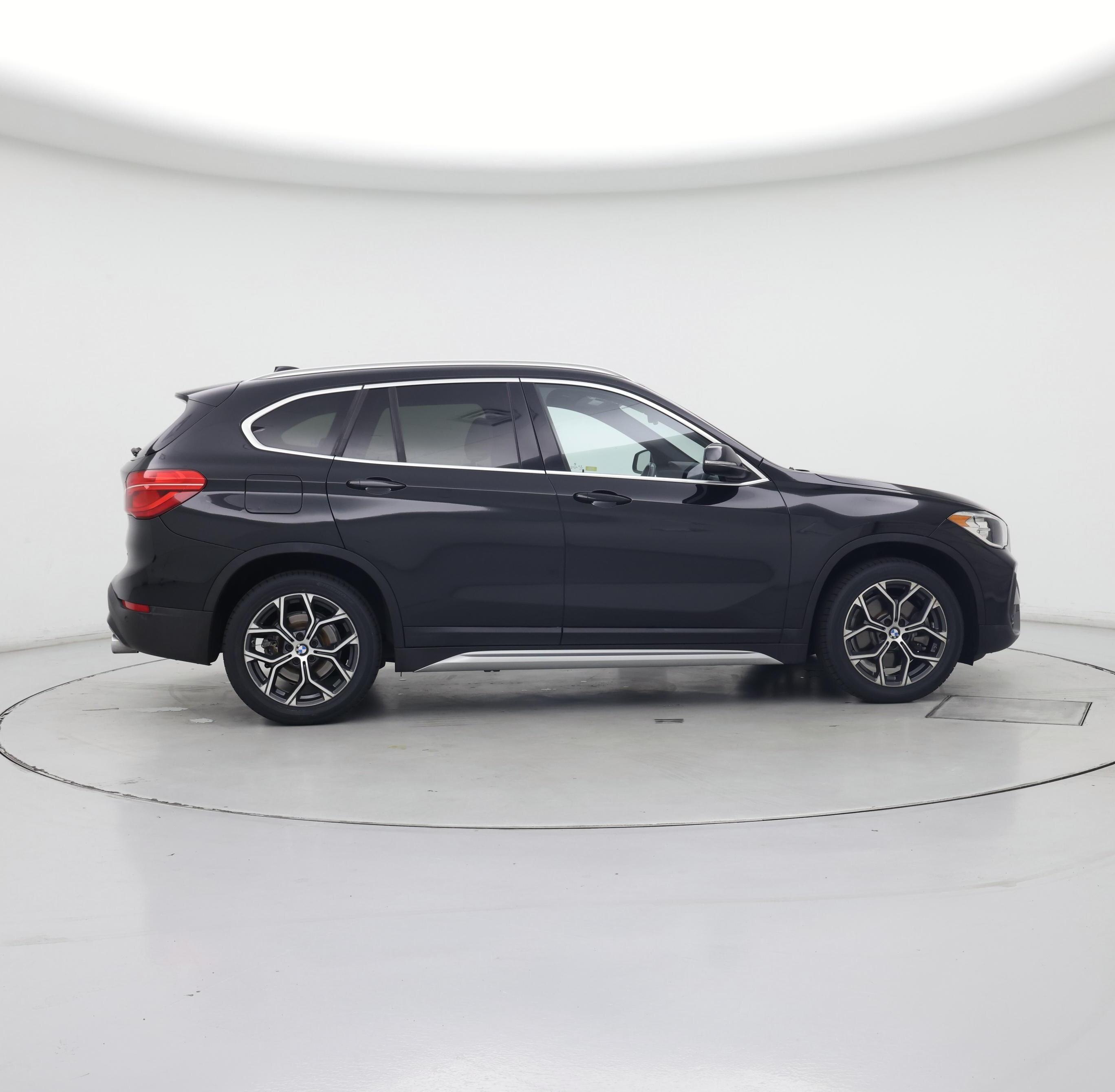 Thumbnail: 2021 BMW X1 - 7