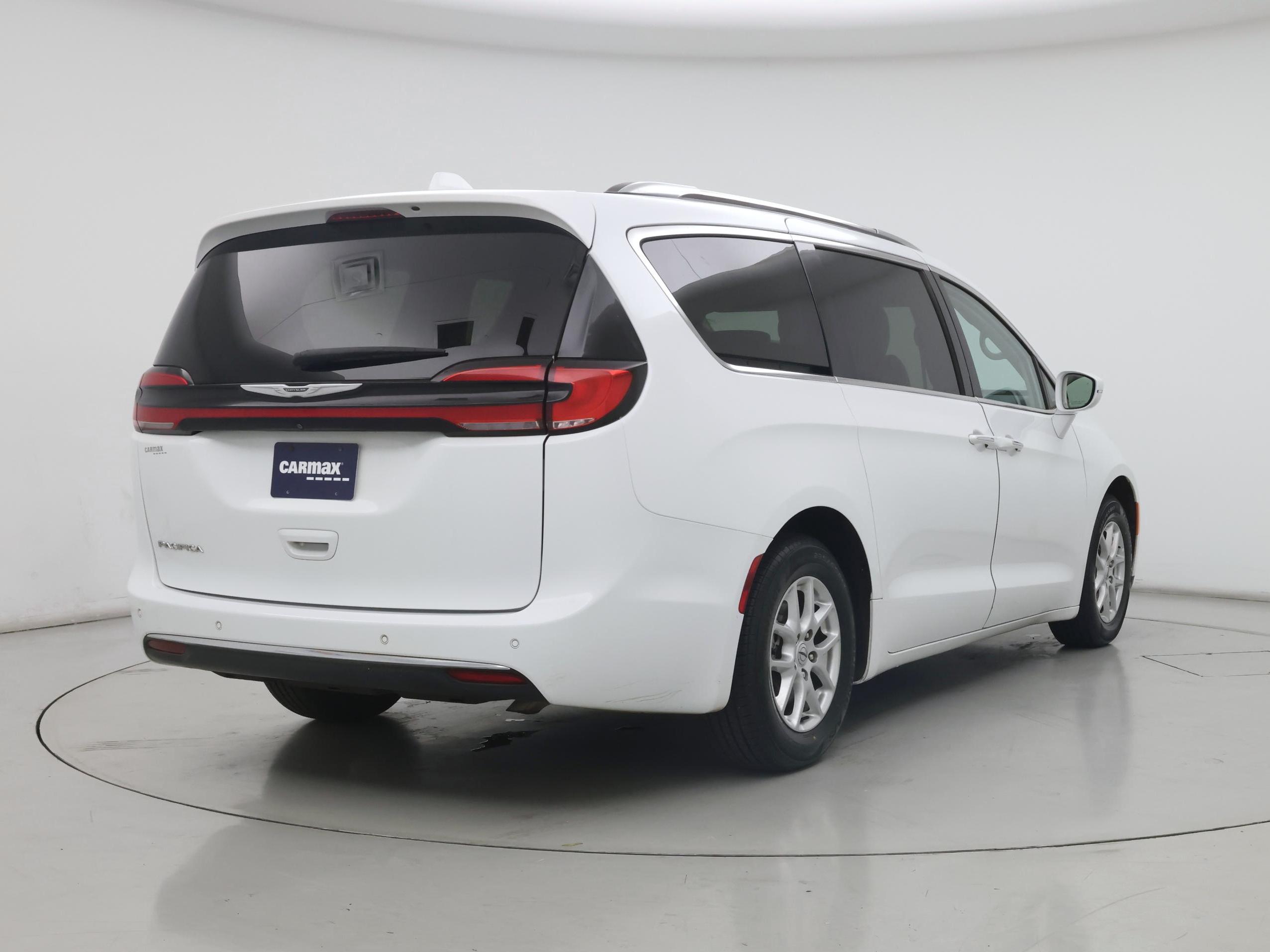 Thumbnail: 2021 Chrysler Pacifica - 8
