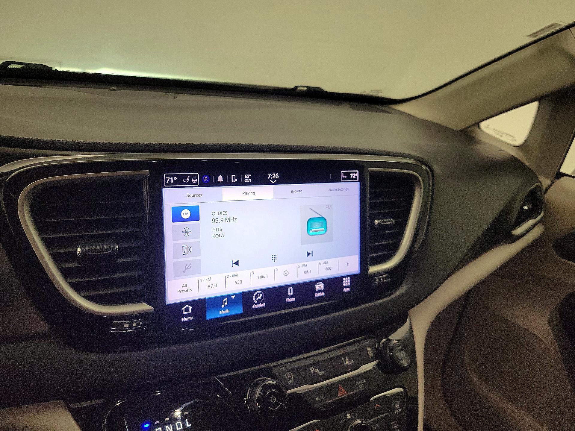 Thumbnail: 2021 Chrysler Pacifica - 15