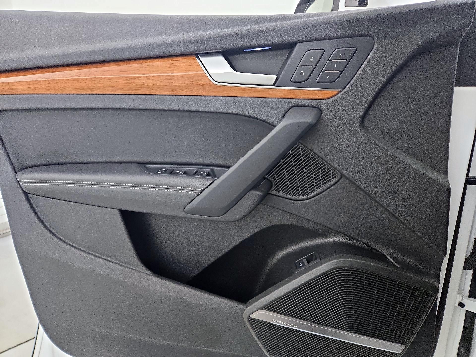 Thumbnail: 2023 Audi Q5 - 12