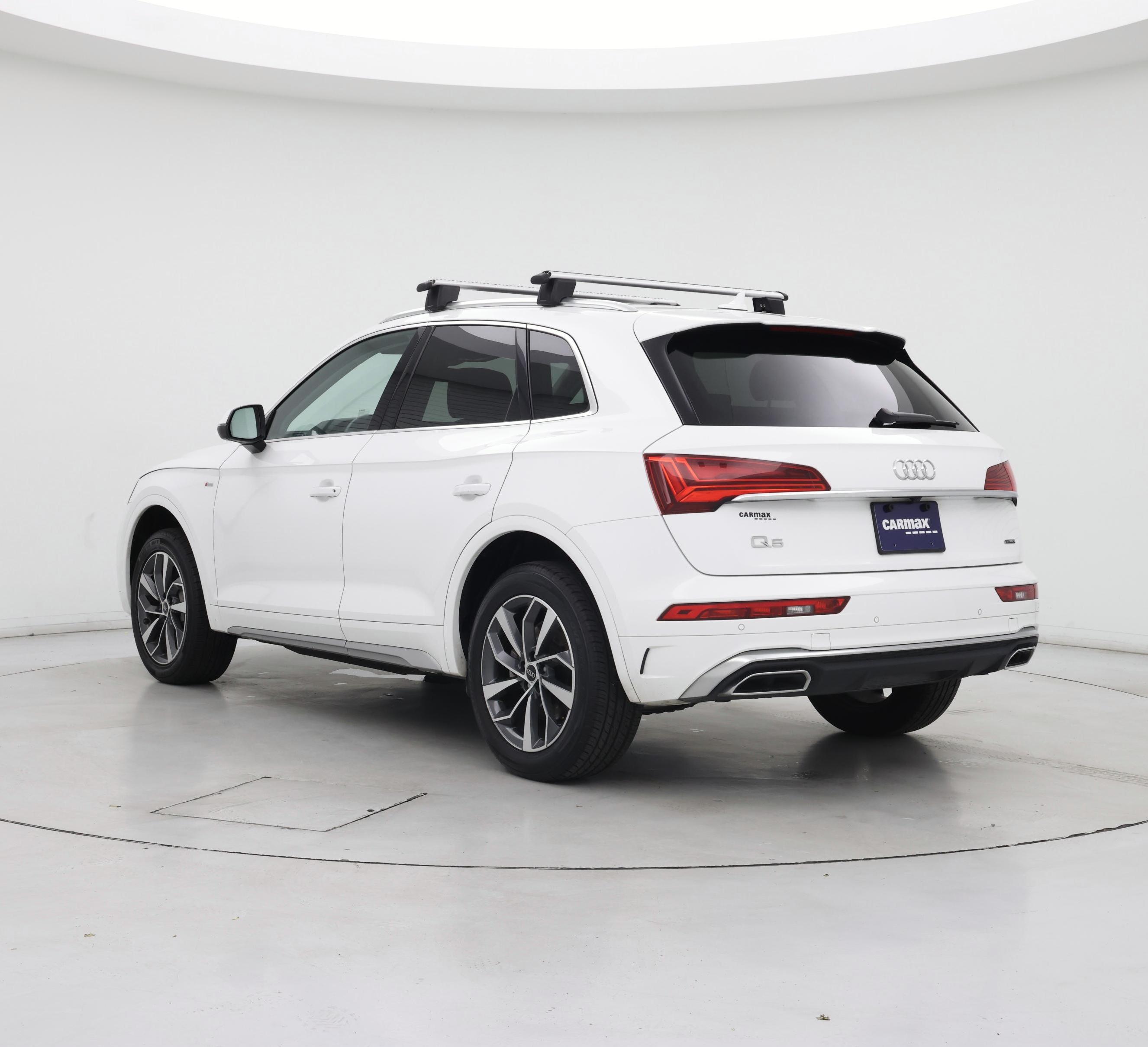 Thumbnail: 2023 Audi Q5 - 2