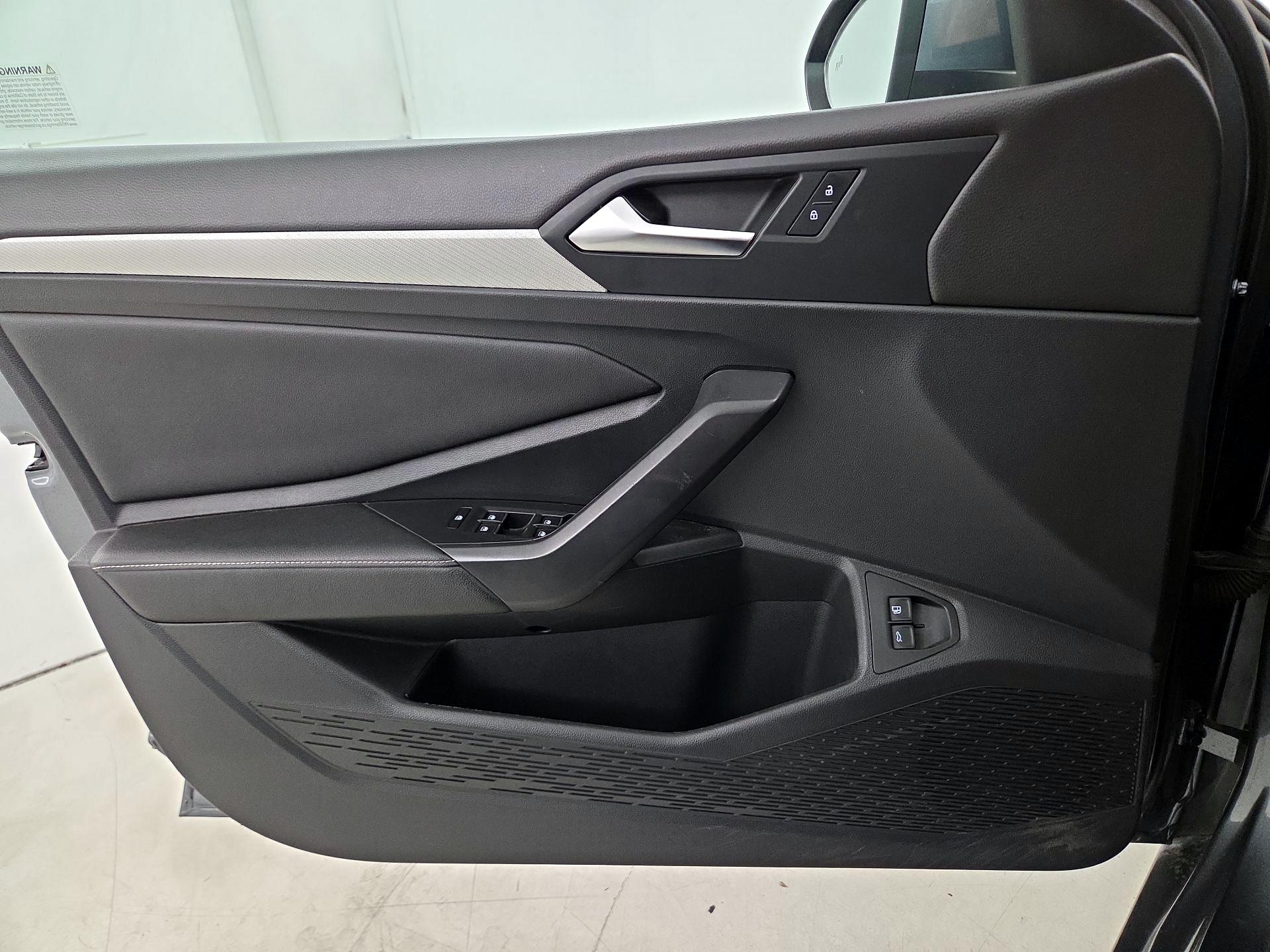 Thumbnail: 2022 Volkswagen Jetta - 12