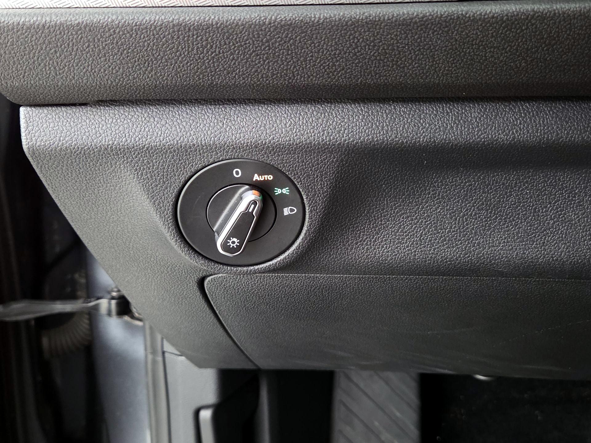 Thumbnail: 2022 Volkswagen Jetta - 13