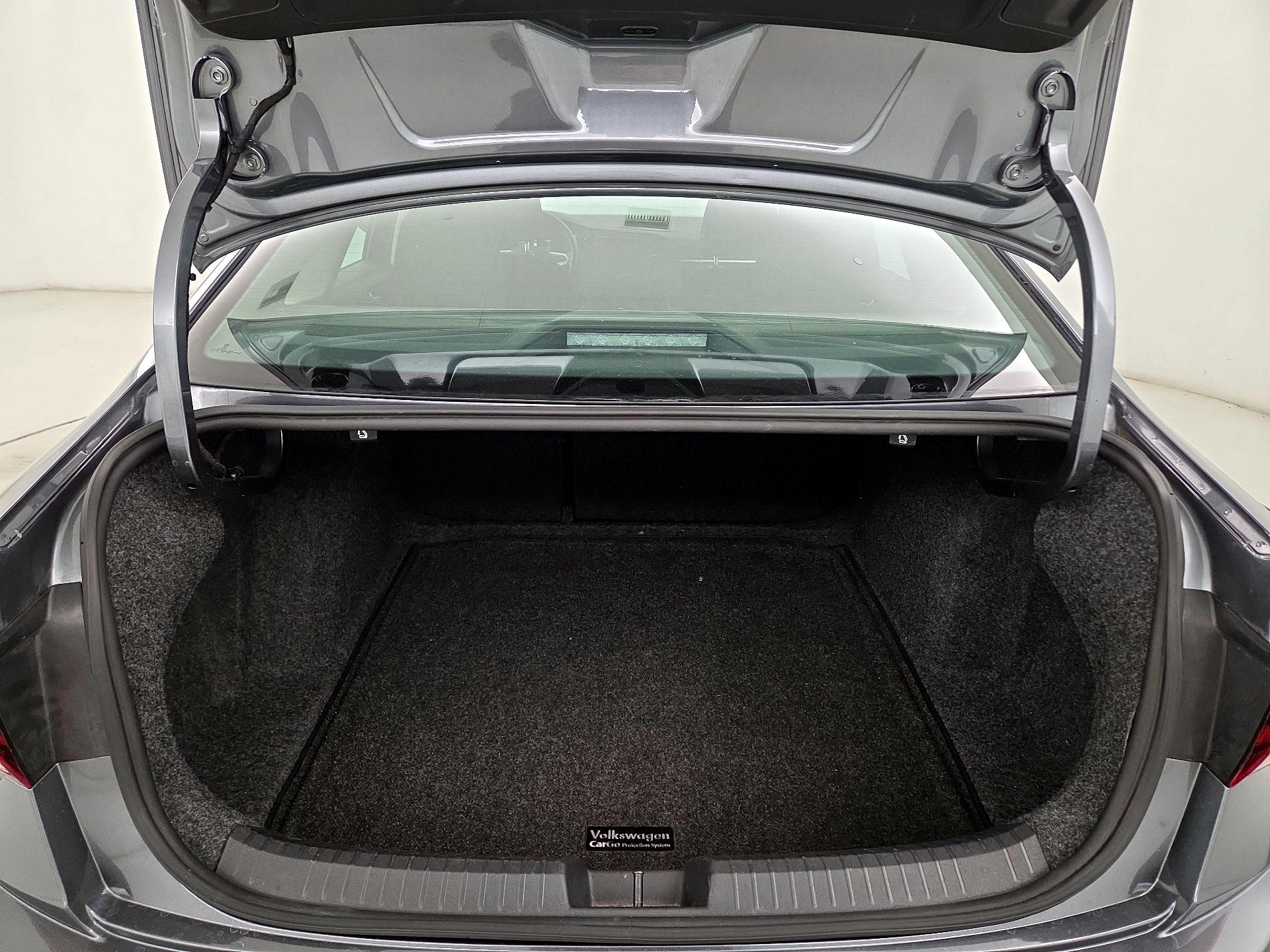 Thumbnail: 2022 Volkswagen Jetta - 20