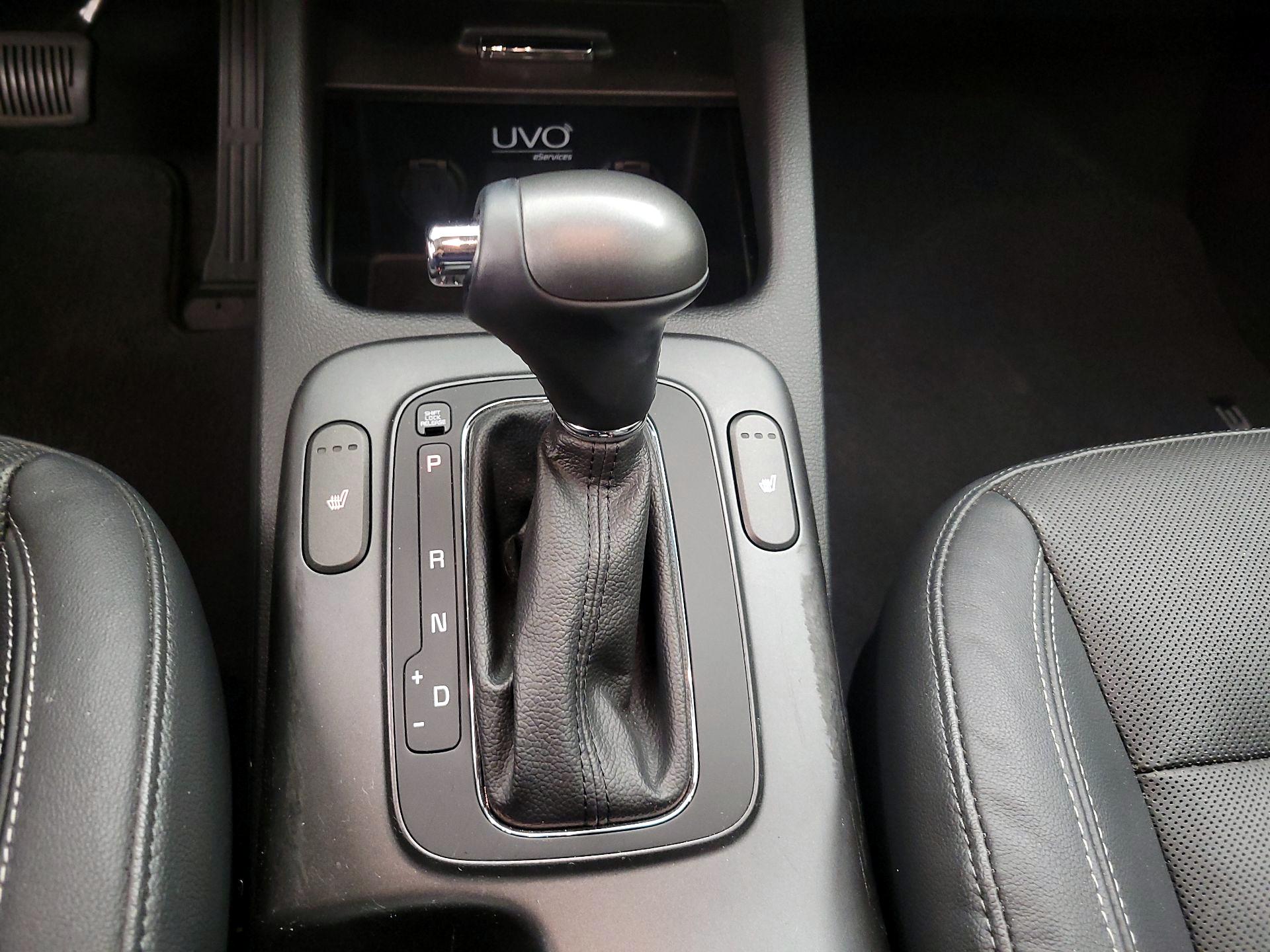 Thumbnail: 2016 Kia Forte - 17