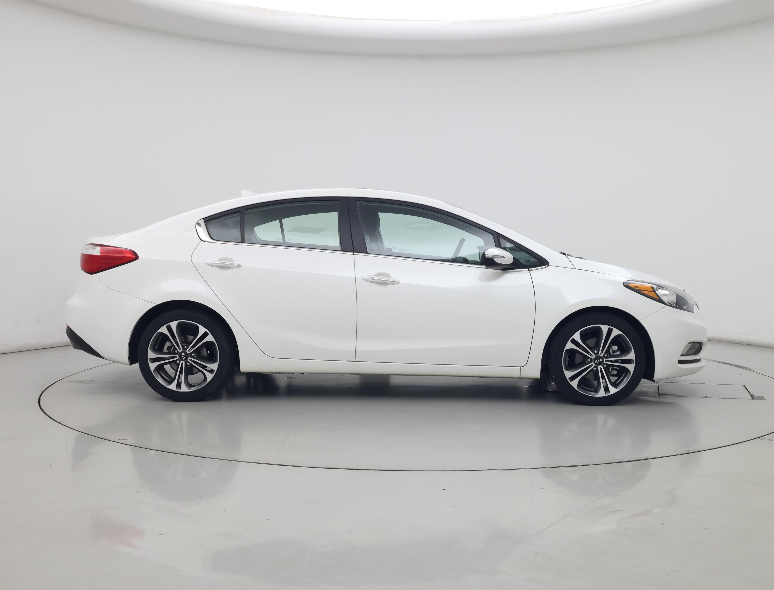 Thumbnail: 2016 Kia Forte - 7