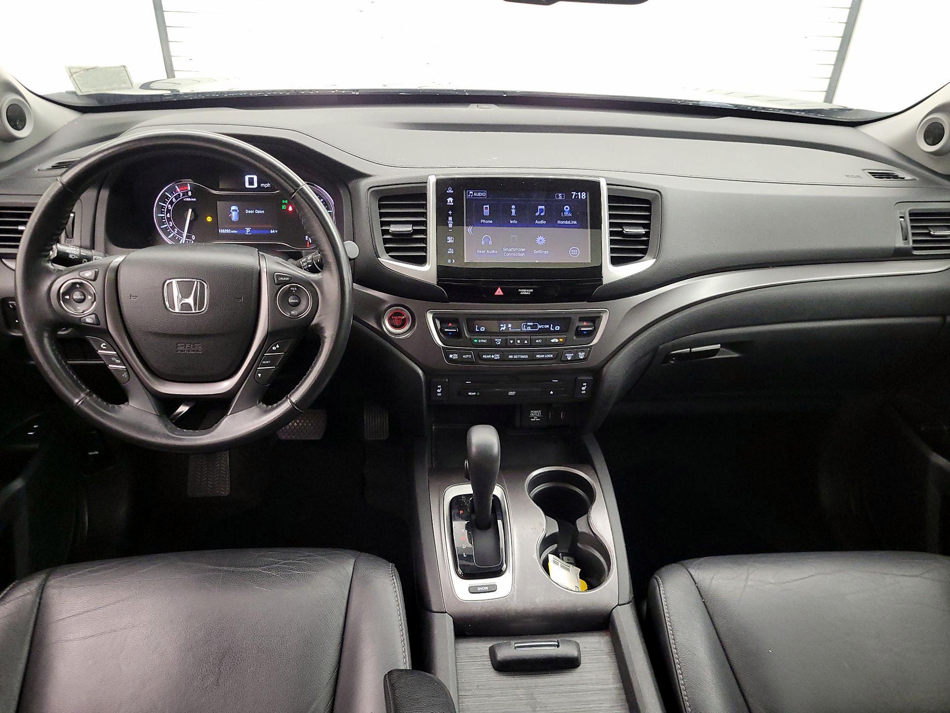 Thumbnail: 2017 Honda Pilot - 9
