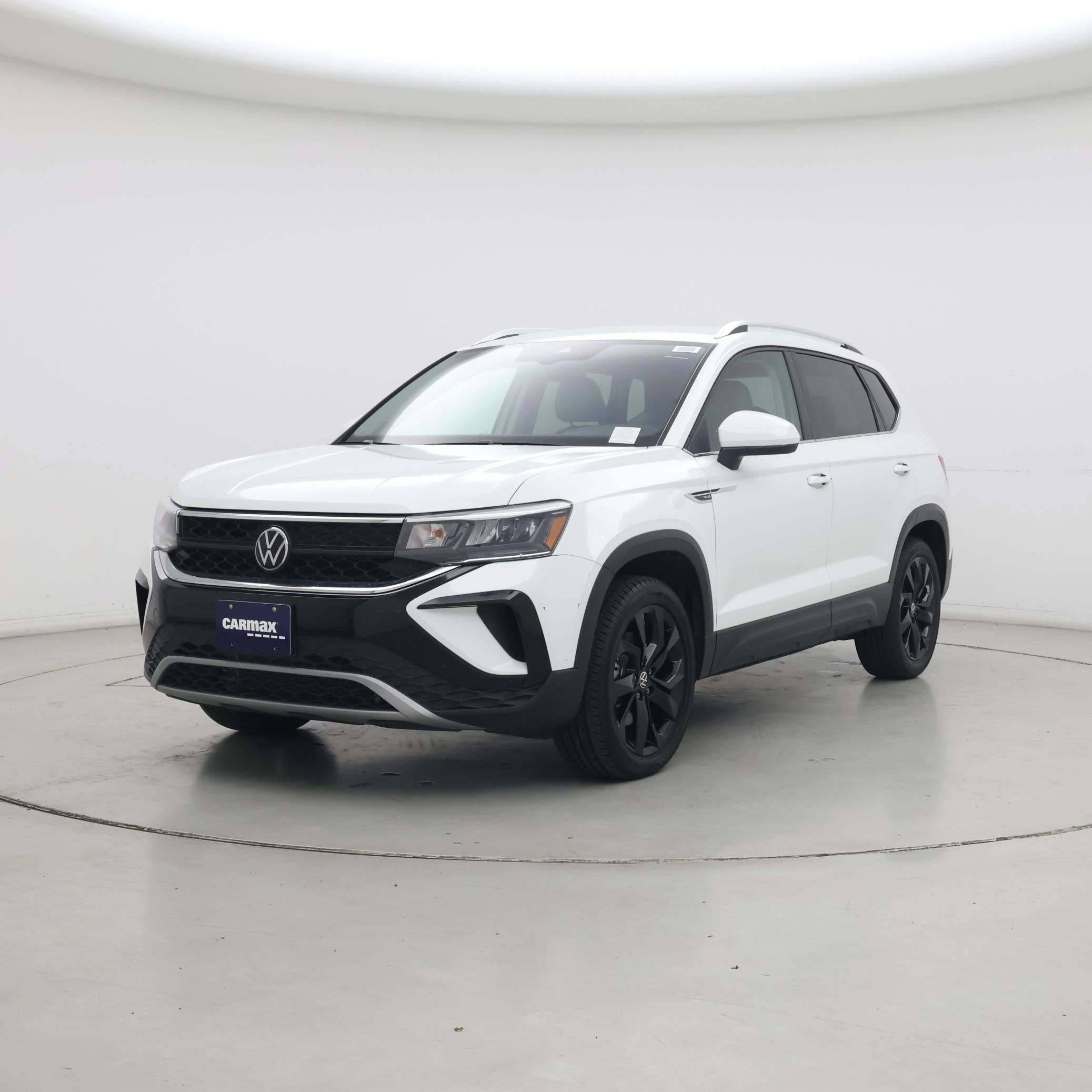 Thumbnail: 2023 Volkswagen Taos - 4