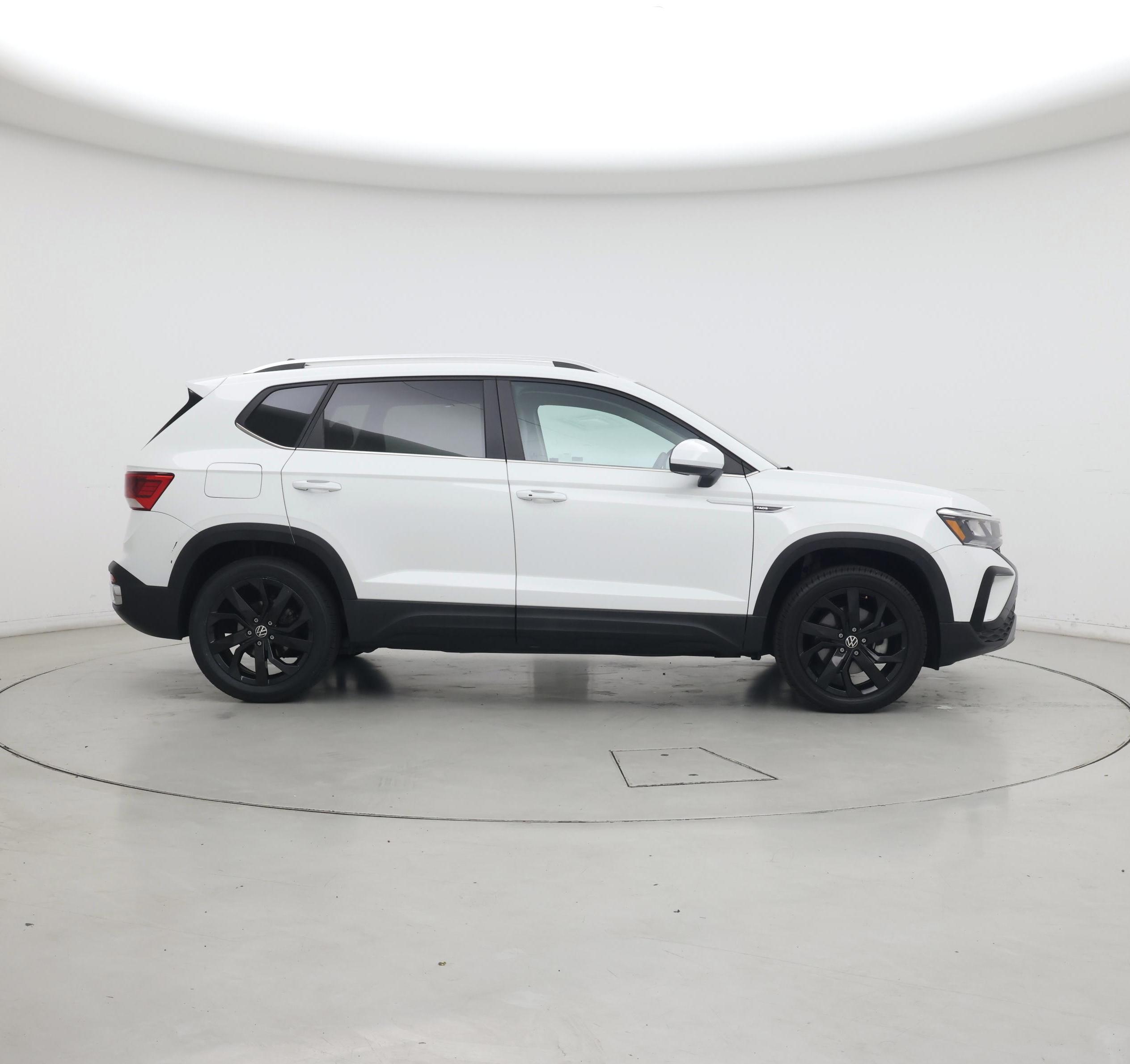 Thumbnail: 2023 Volkswagen Taos - 7