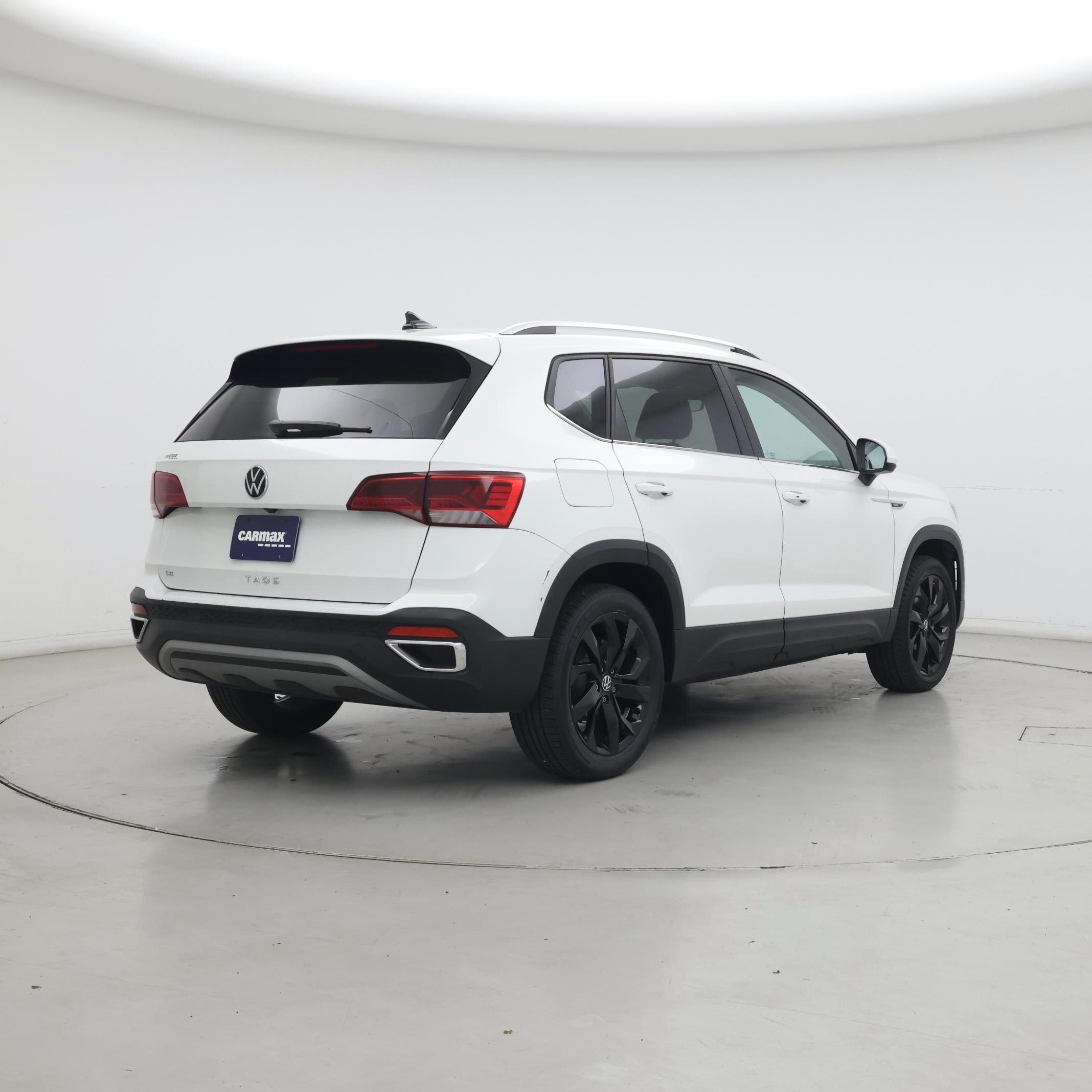 Thumbnail: 2023 Volkswagen Taos - 8