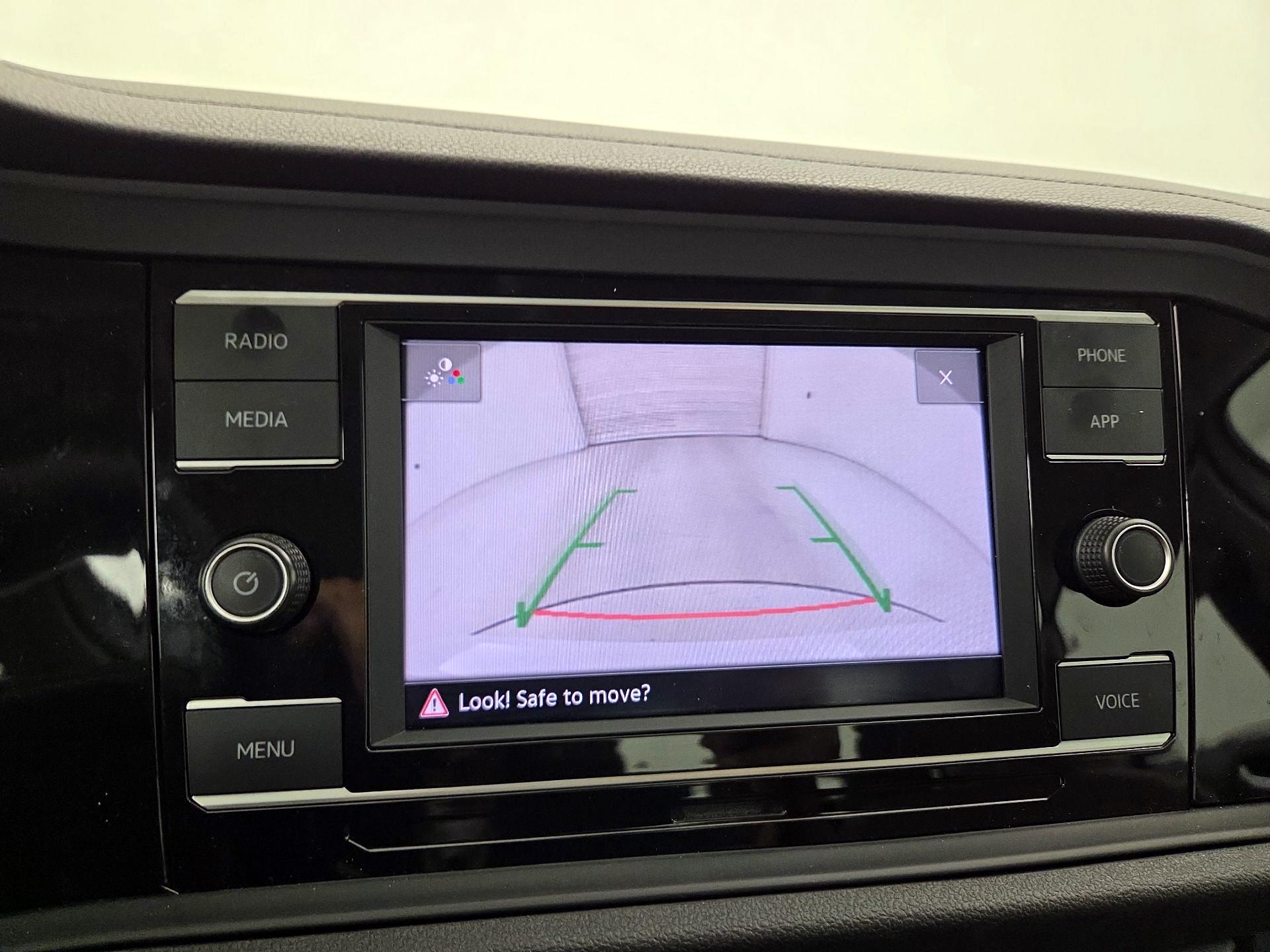 Thumbnail: 2021 Volkswagen Jetta - 14