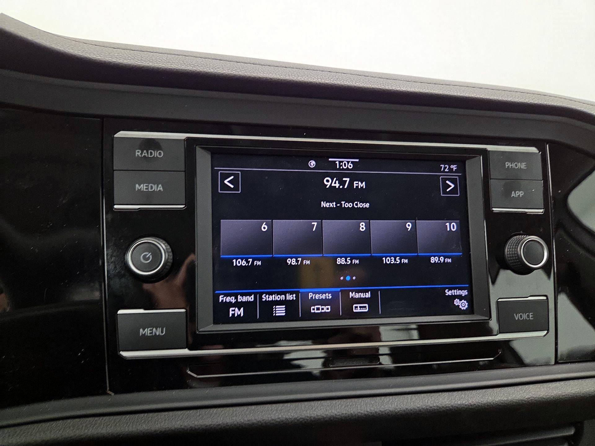 Thumbnail: 2021 Volkswagen Jetta - 15