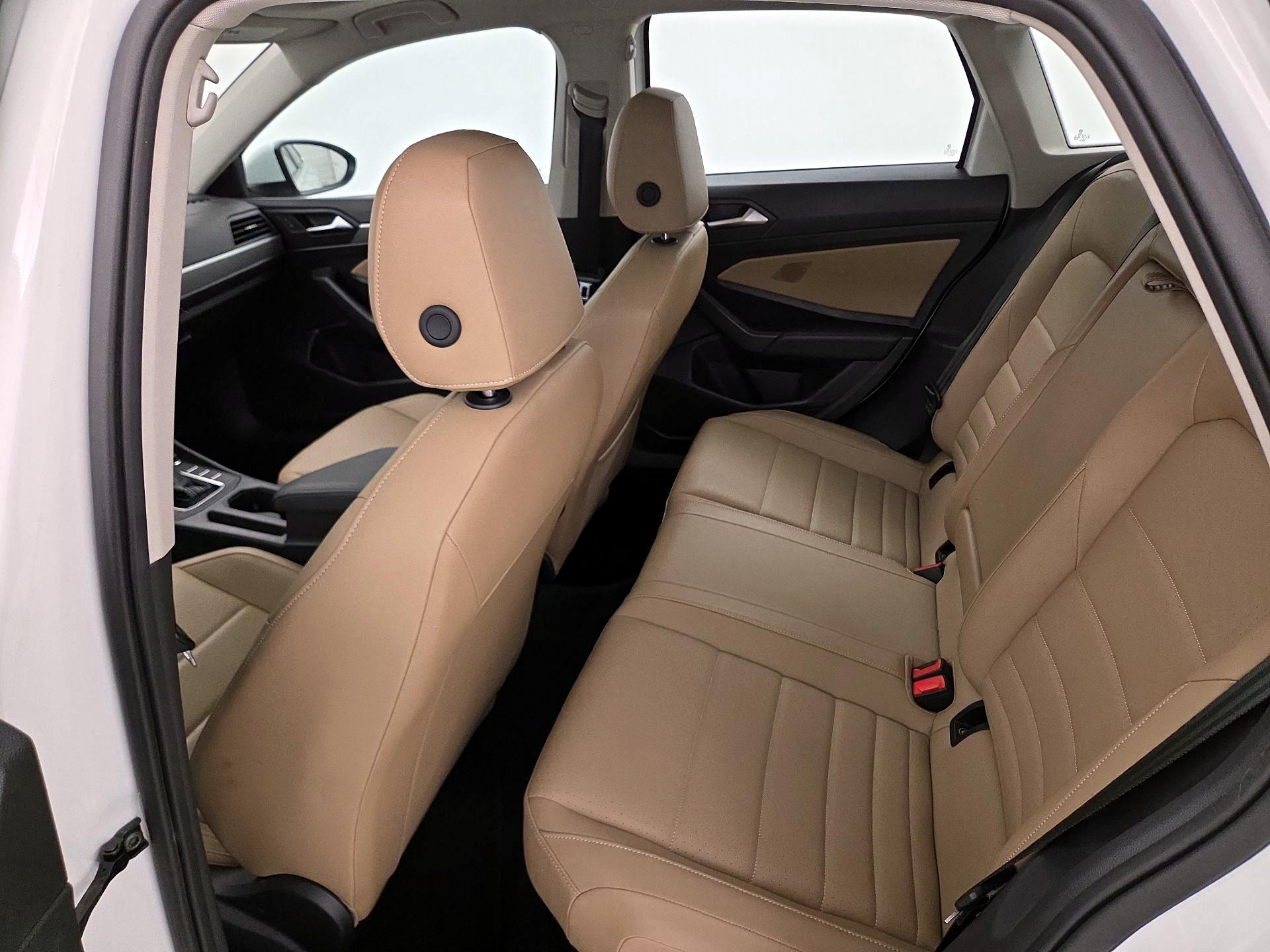 Thumbnail: 2021 Volkswagen Jetta - 20