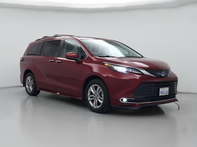 2022 Toyota Sienna Hybrid XLE