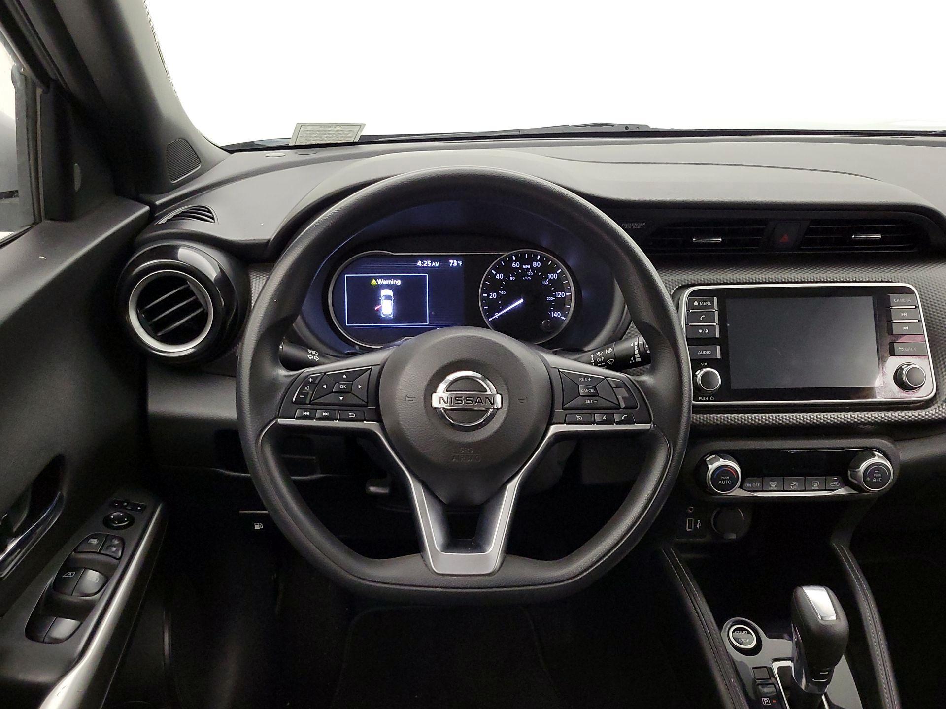 Thumbnail: 2020 Nissan Kicks - 10