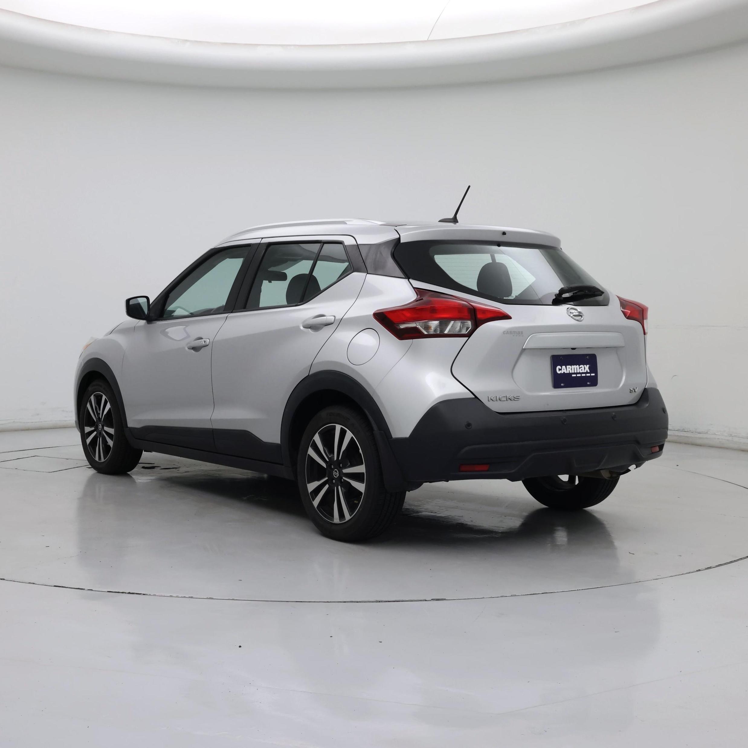 Thumbnail: 2020 Nissan Kicks - 2