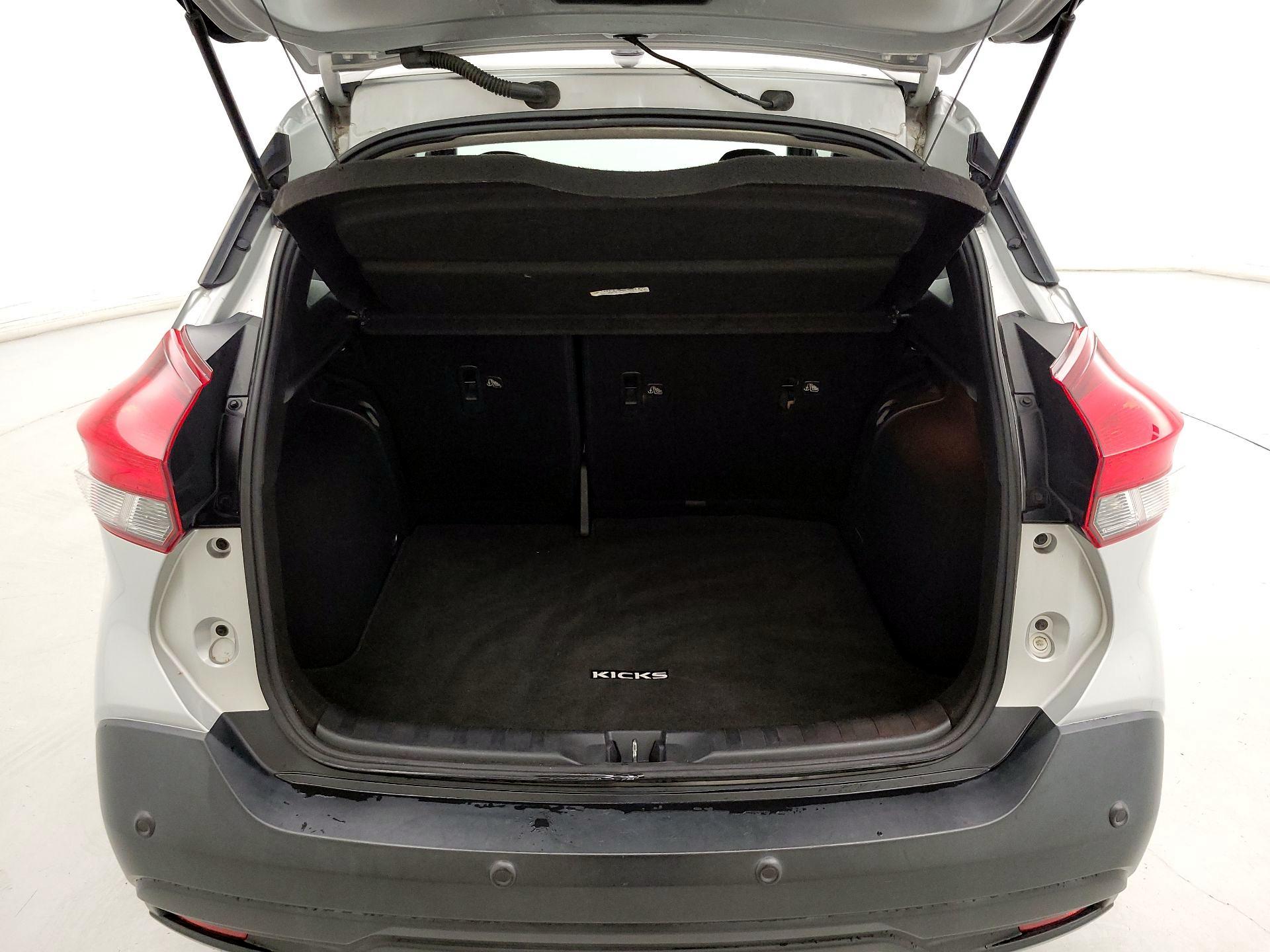Thumbnail: 2020 Nissan Kicks - 19