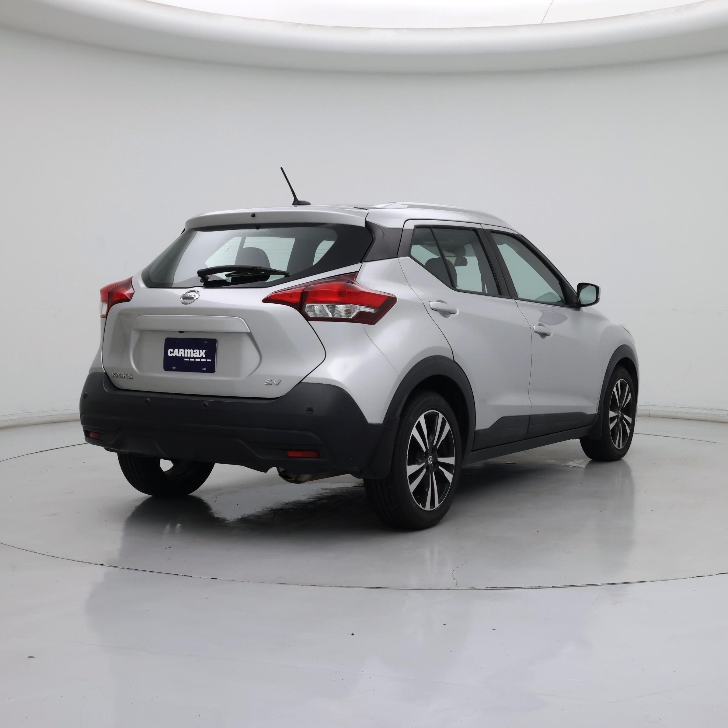 Thumbnail: 2020 Nissan Kicks - 8