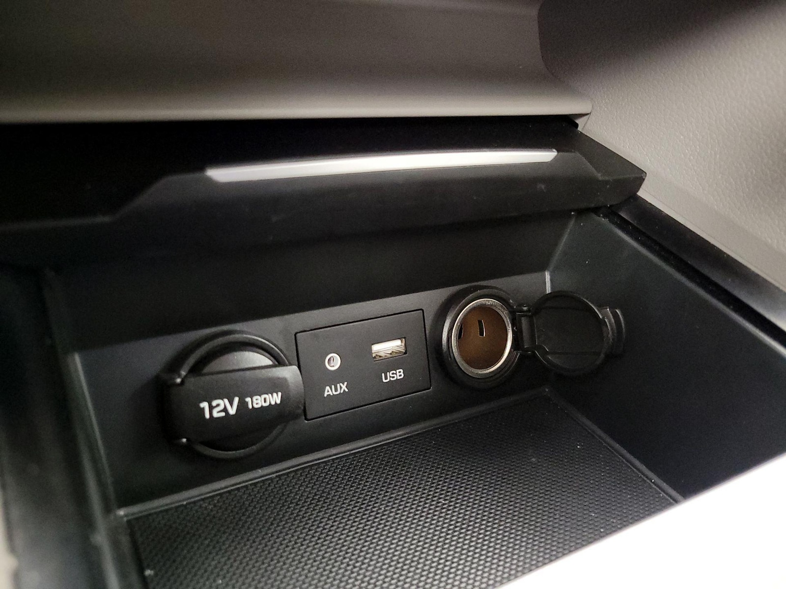 2018 Hyundai Elantra SE - Photo 18