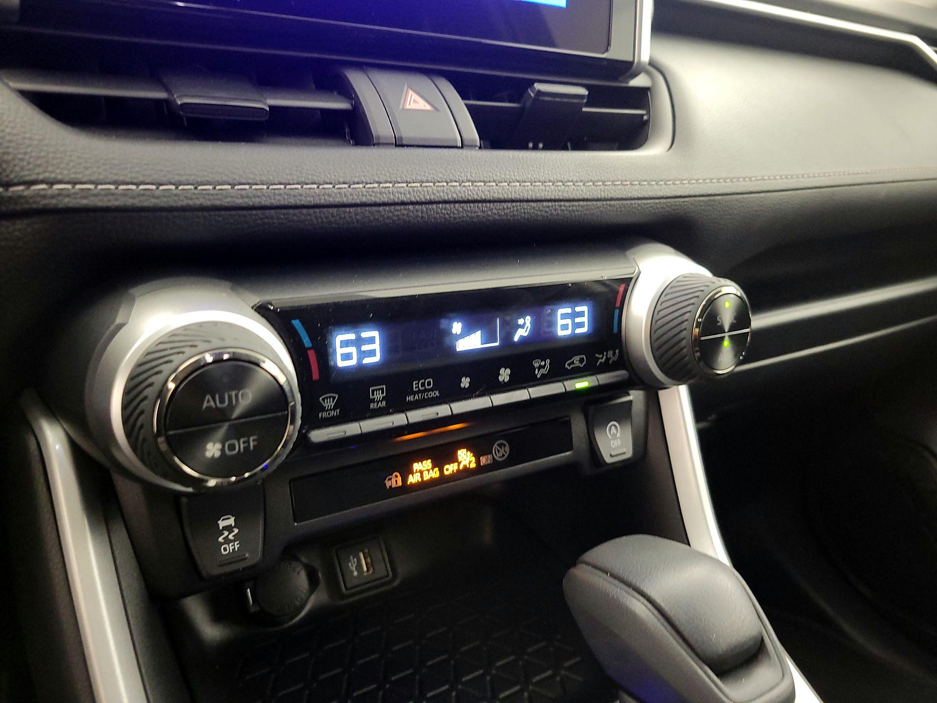 Thumbnail: 2025 Toyota RAV4 - 16