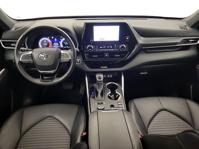 Black 2025 Toyota Highlander XSE AWD SUV / Crossover All-Wheel Drive Automatic