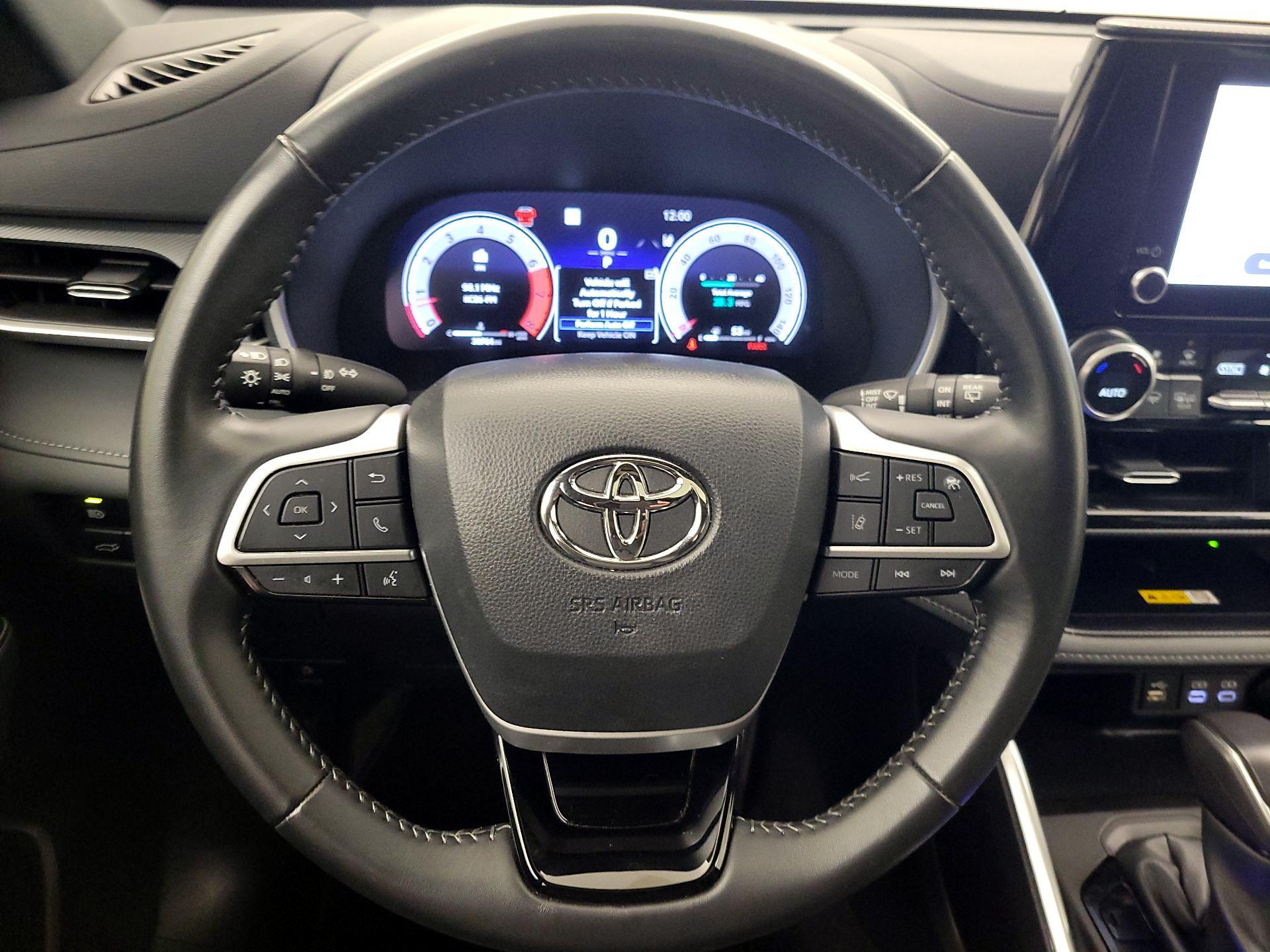 Thumbnail: 2025 Toyota Highlander - 10