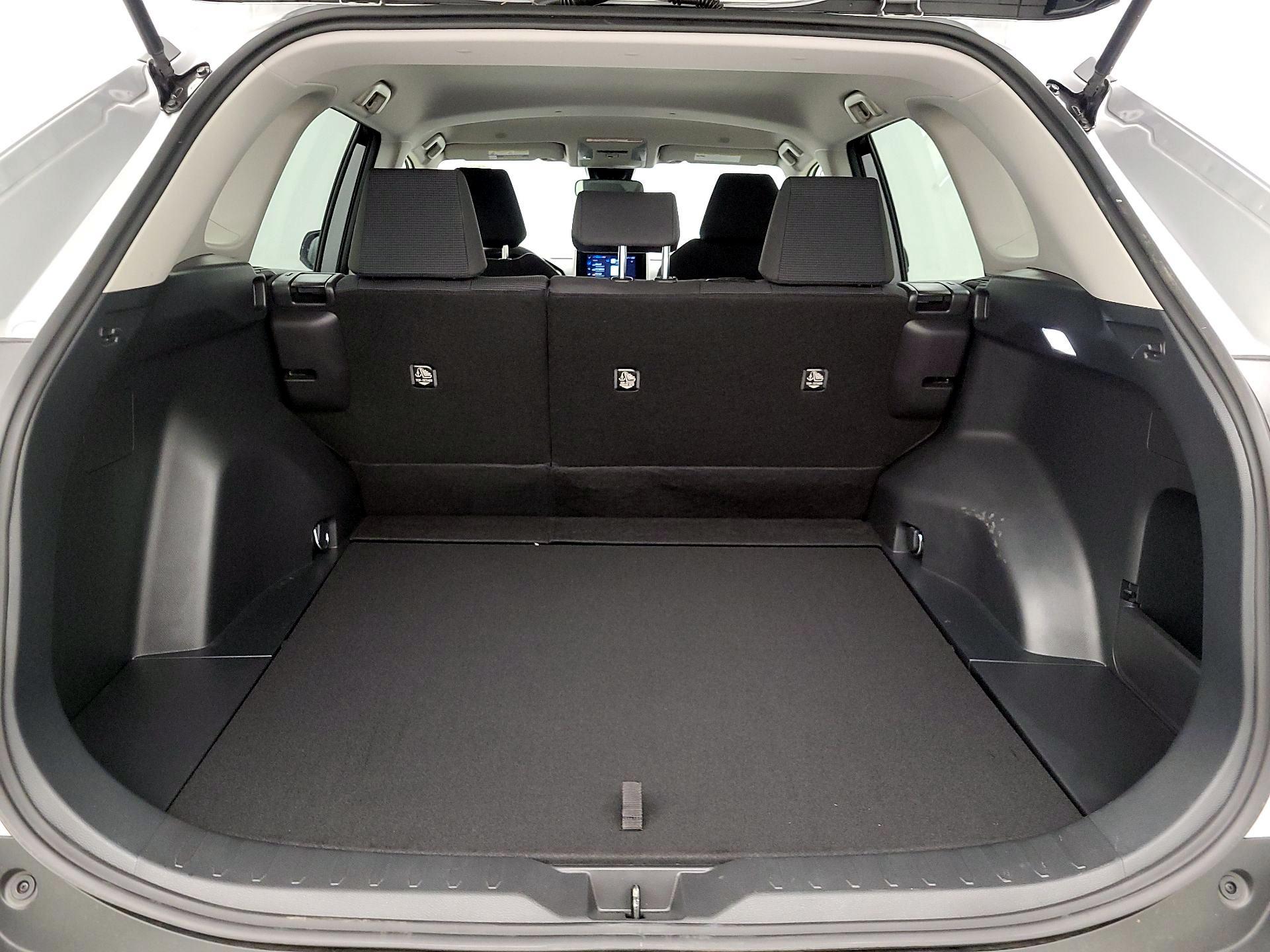 Thumbnail: 2025 Toyota RAV4 - 20