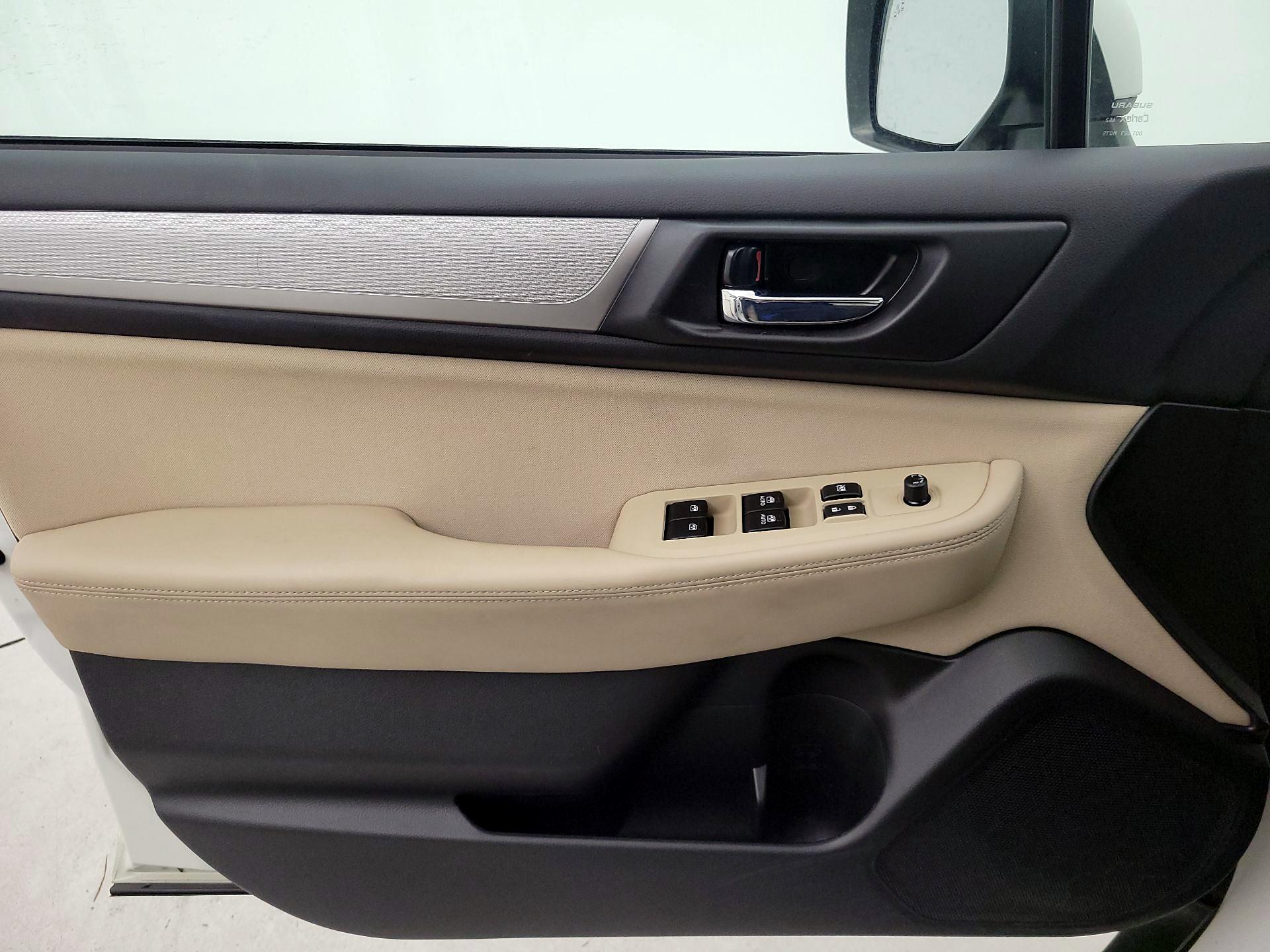 Thumbnail: 2016 Subaru Outback - 12