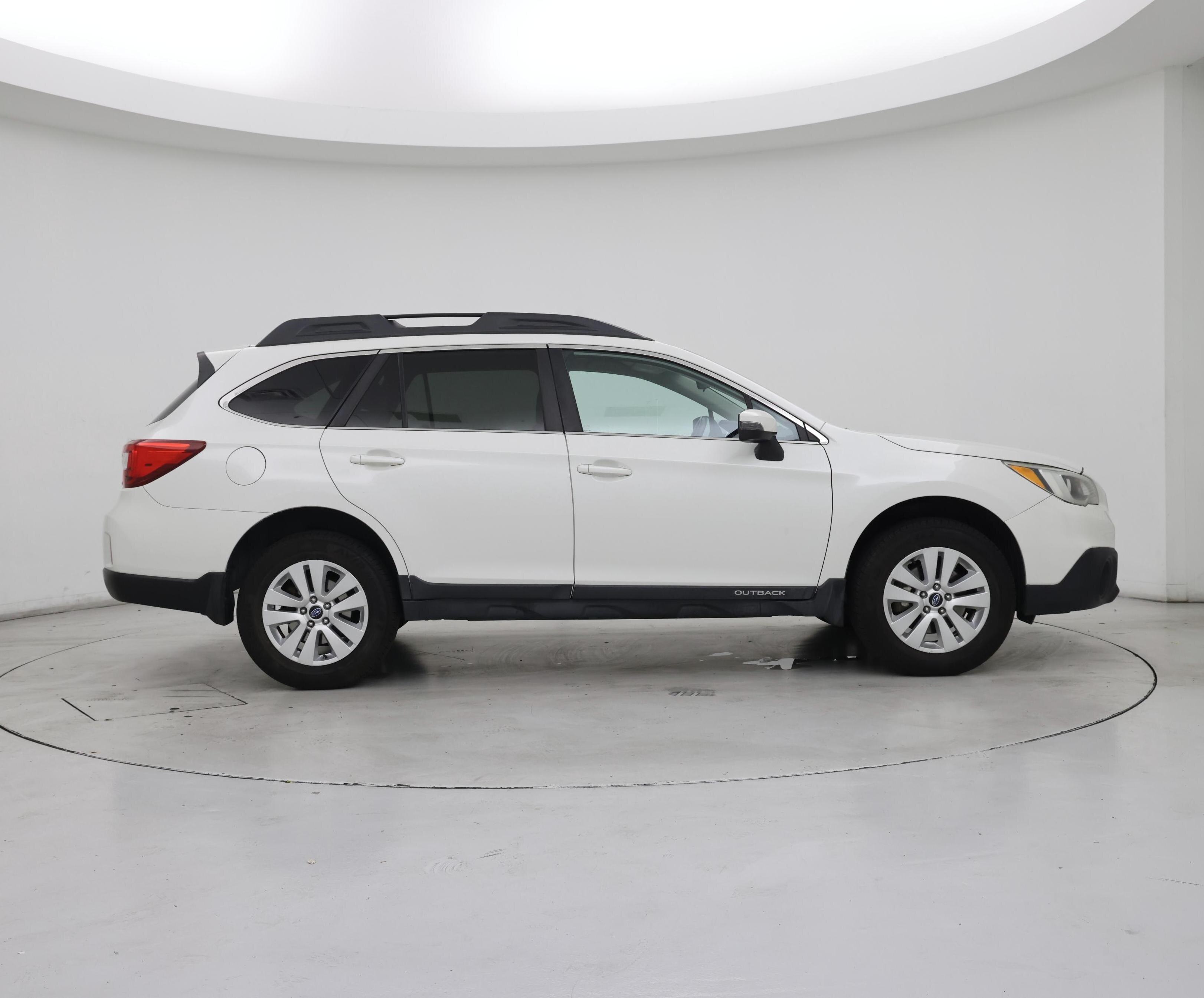 Thumbnail: 2016 Subaru Outback - 7
