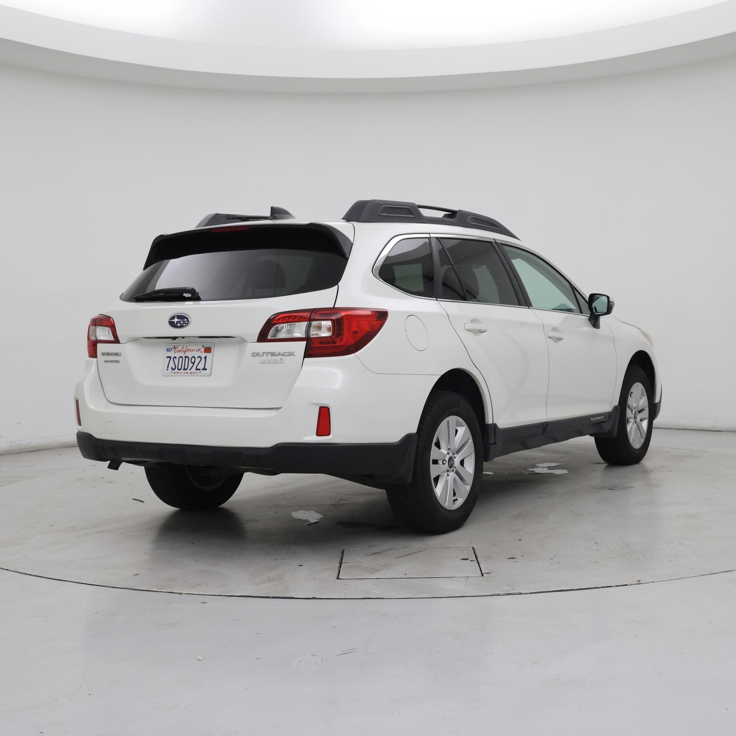 Thumbnail: 2016 Subaru Outback - 8