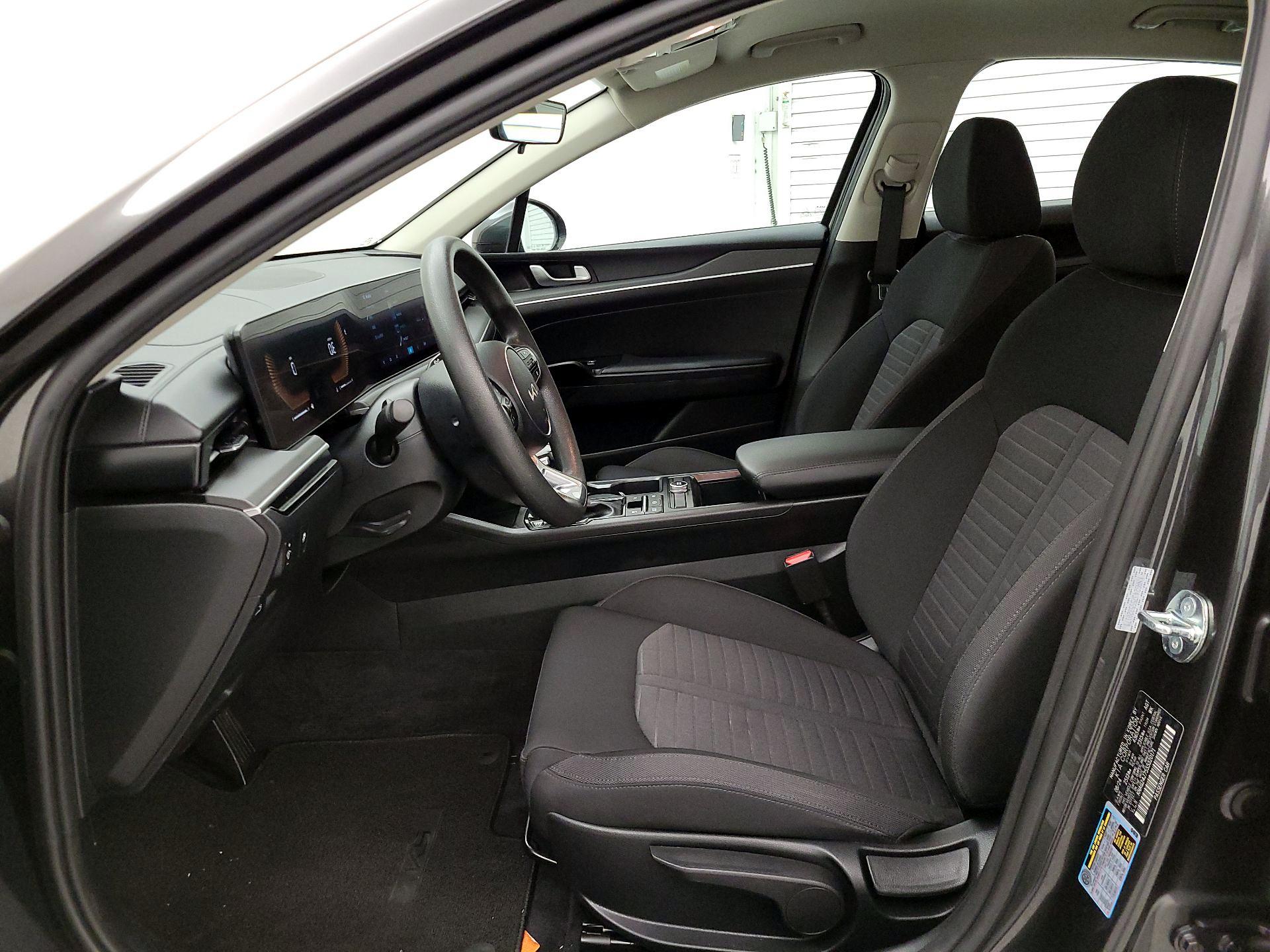 Thumbnail: 2025 Kia K5 - 11