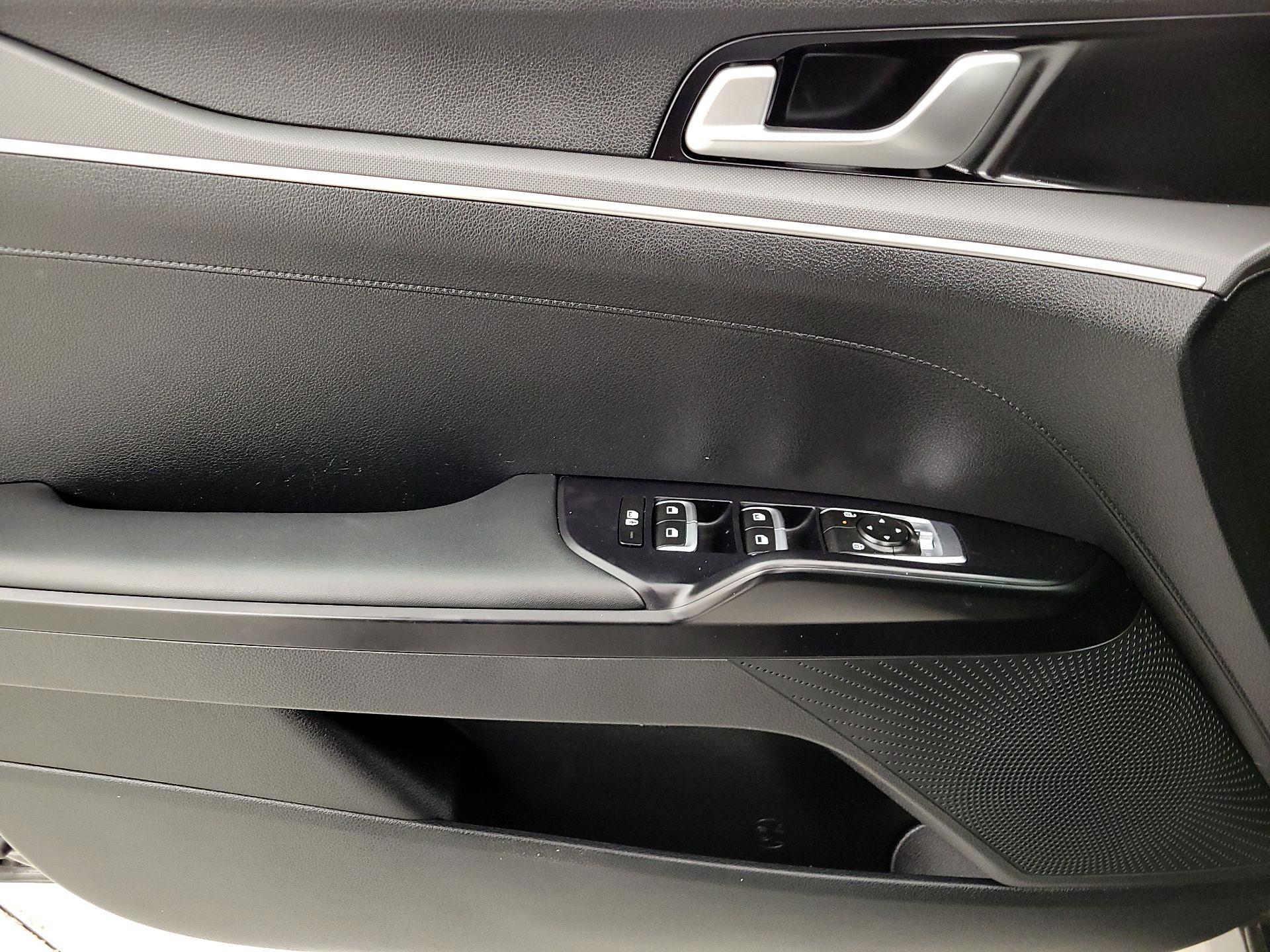 Thumbnail: 2025 Kia K5 - 12