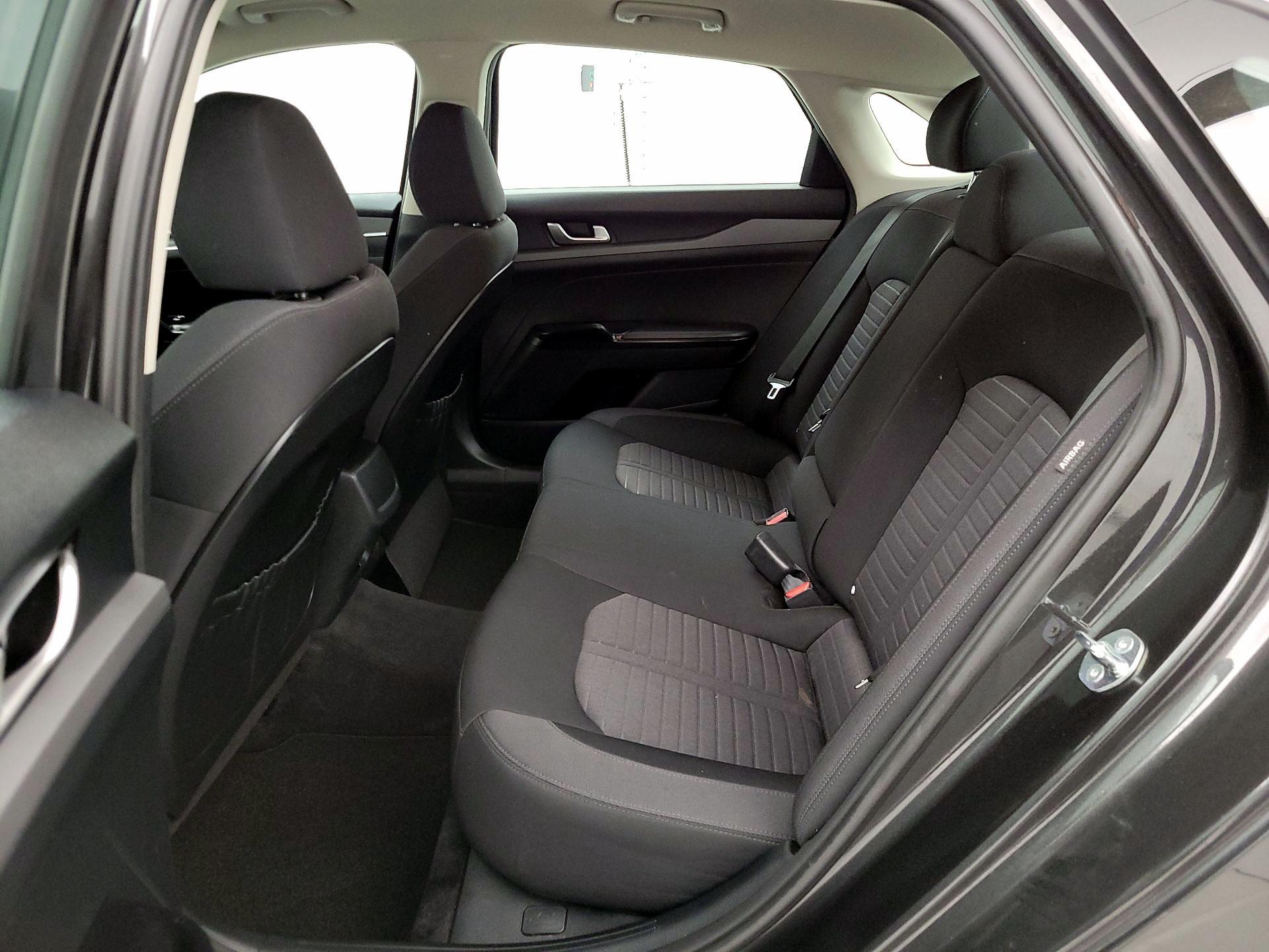 Thumbnail: 2025 Kia K5 - 19