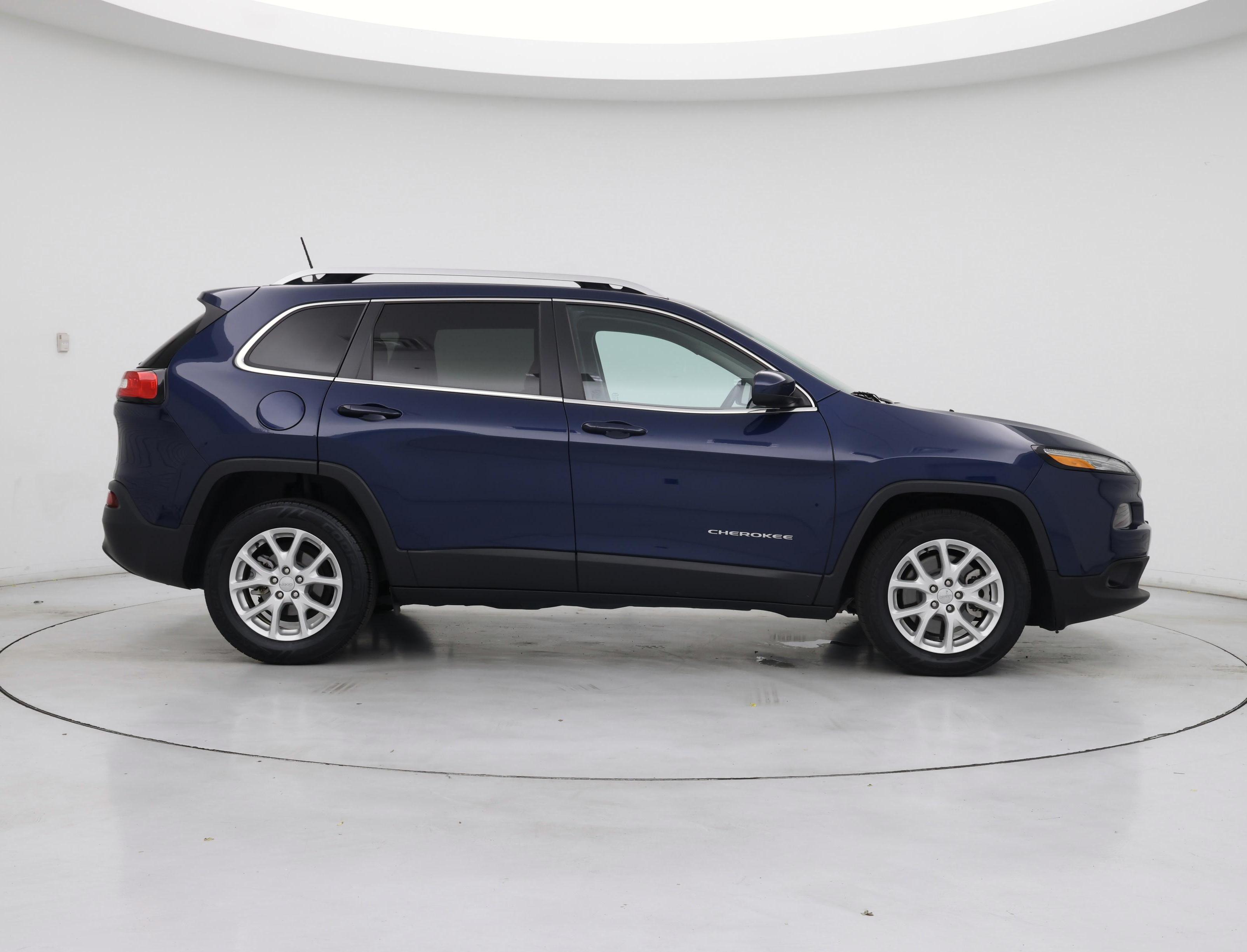 Thumbnail: 2018 Jeep Cherokee - 7
