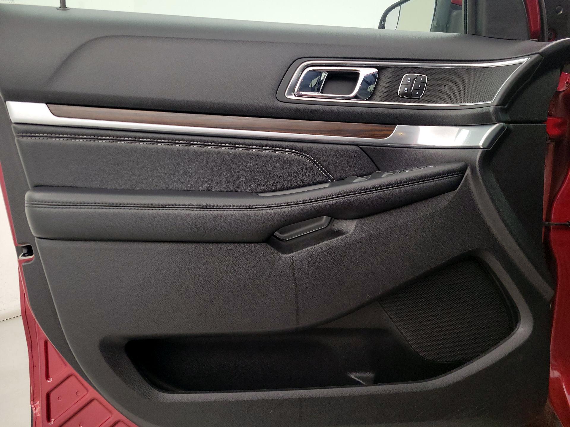 Thumbnail: 2018 Ford Explorer - 12