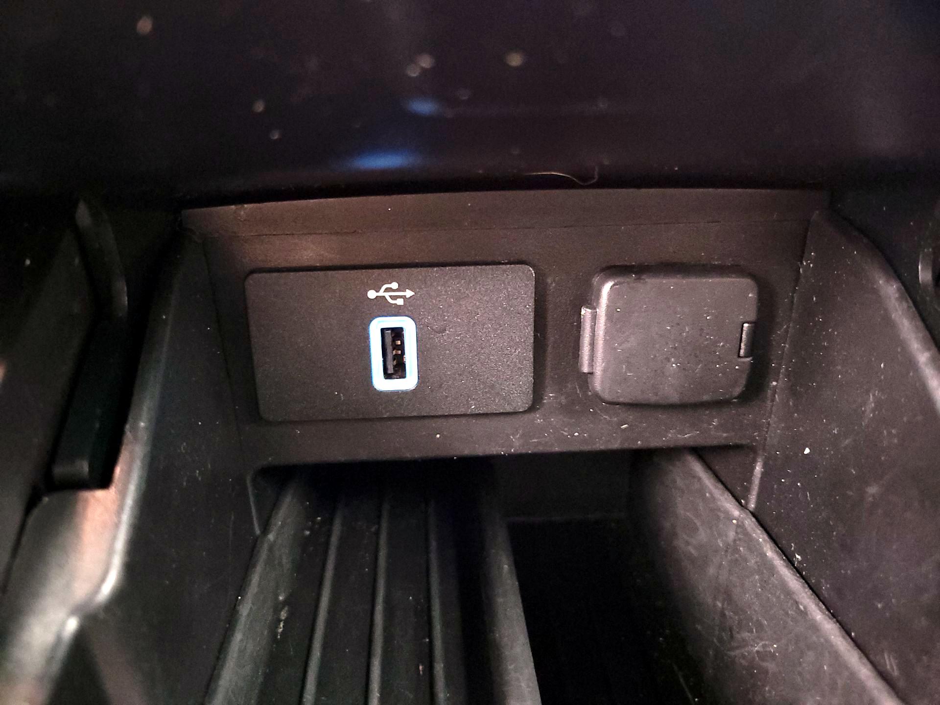 Thumbnail: 2018 Ford Explorer - 19