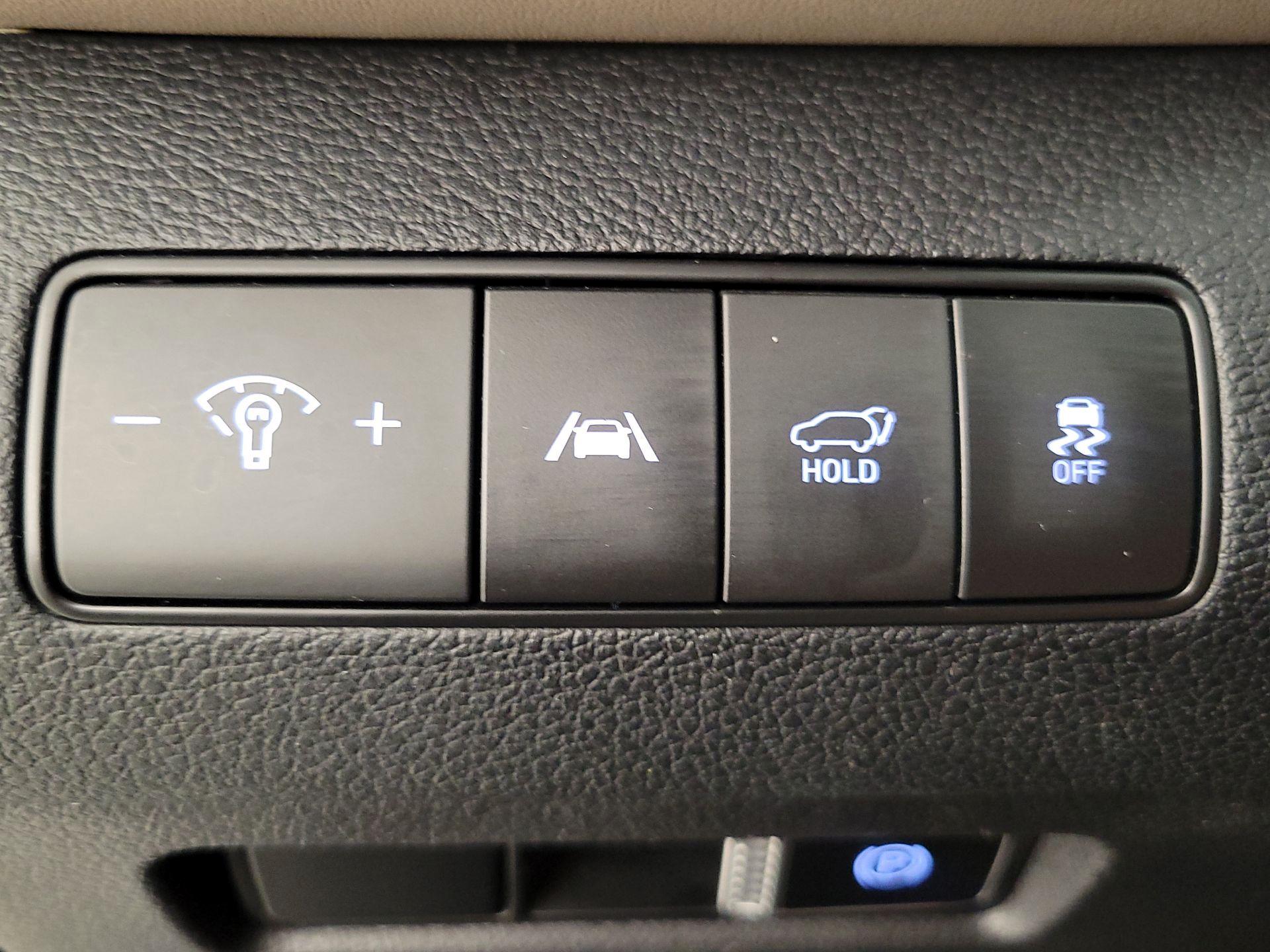 Thumbnail: 2023 Hyundai Santa Fe - 13