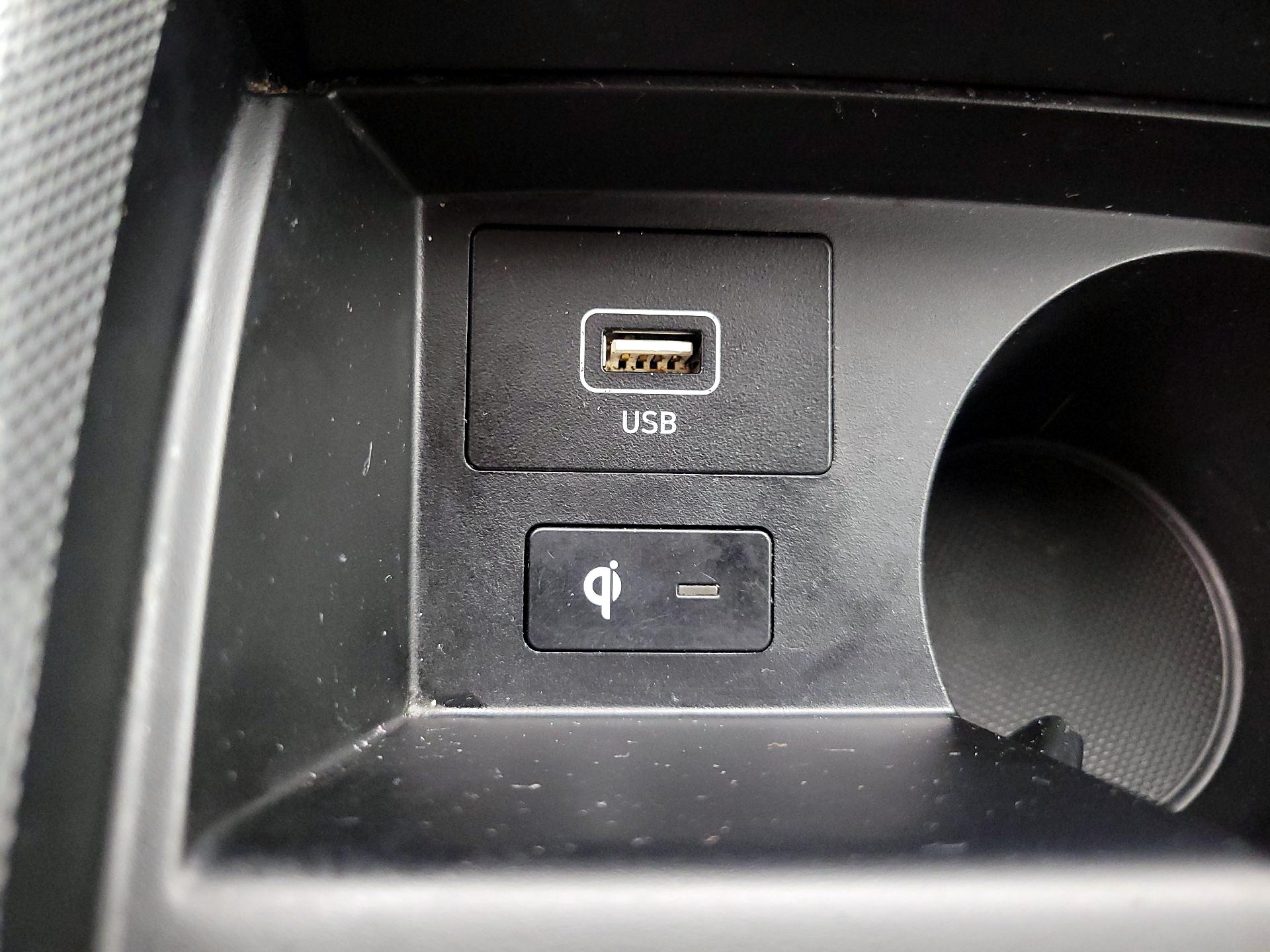 Thumbnail: 2023 Hyundai Santa Fe - 18