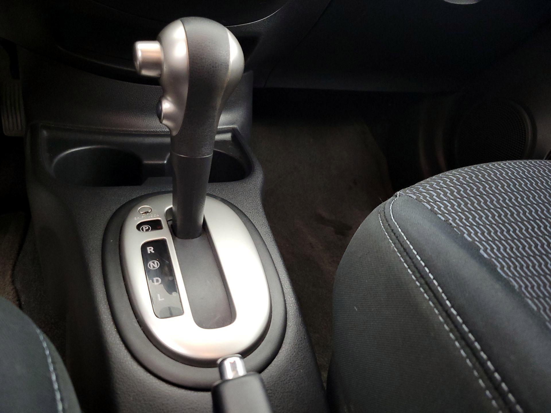 Thumbnail: 2015 Nissan Versa Note - 17