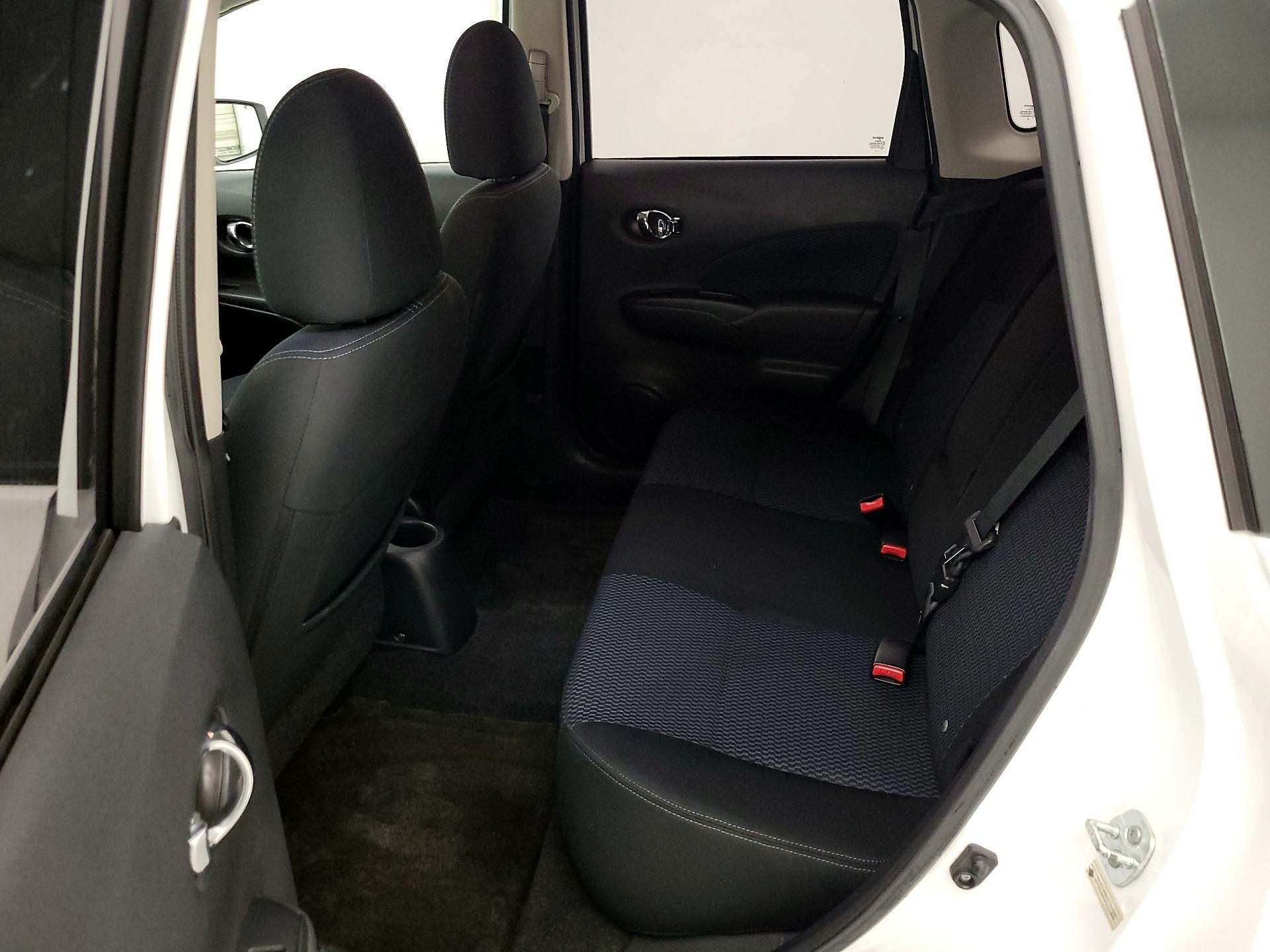 Thumbnail: 2015 Nissan Versa Note - 18