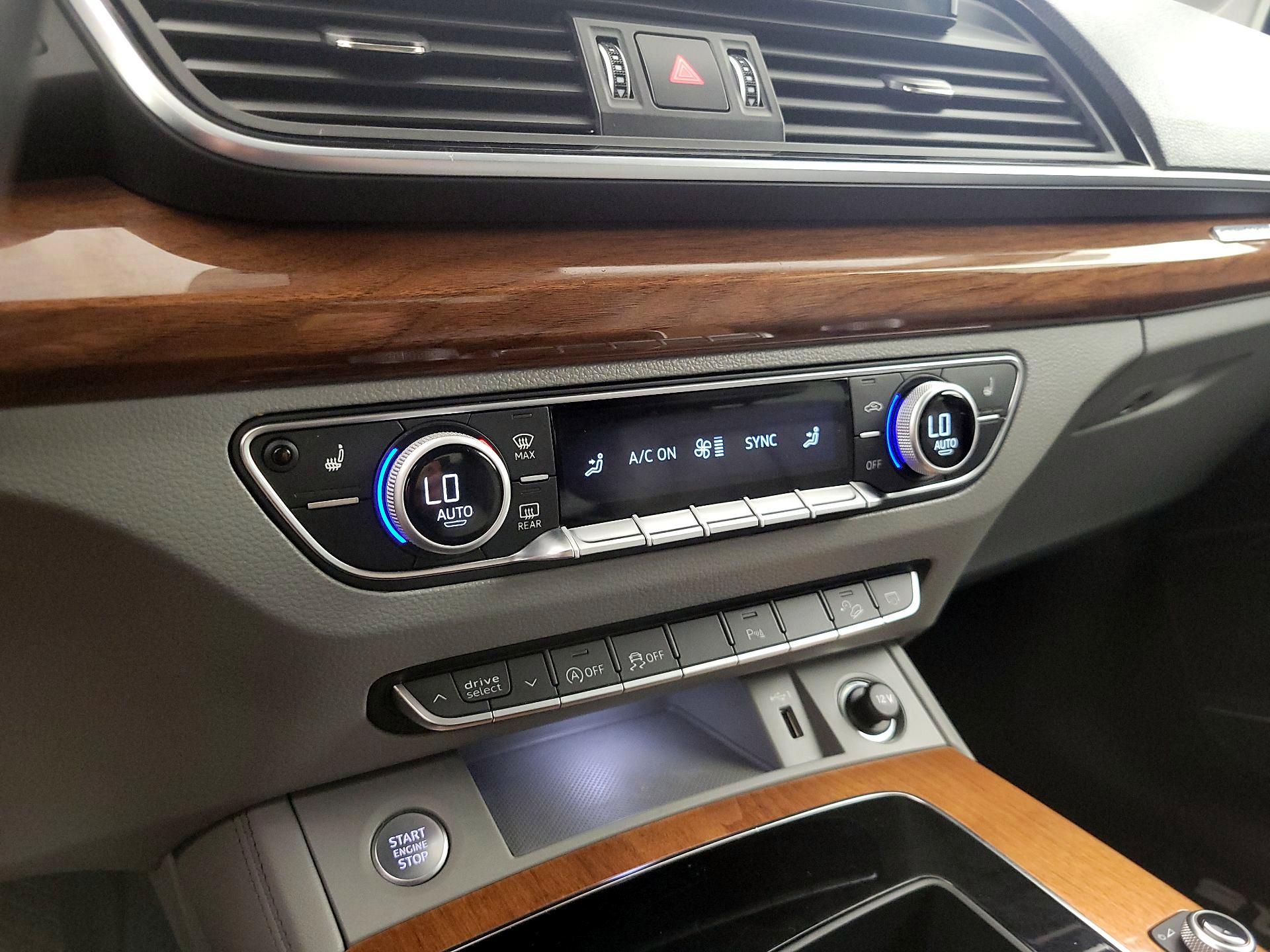 Thumbnail: 2022 Audi Q5 - 17