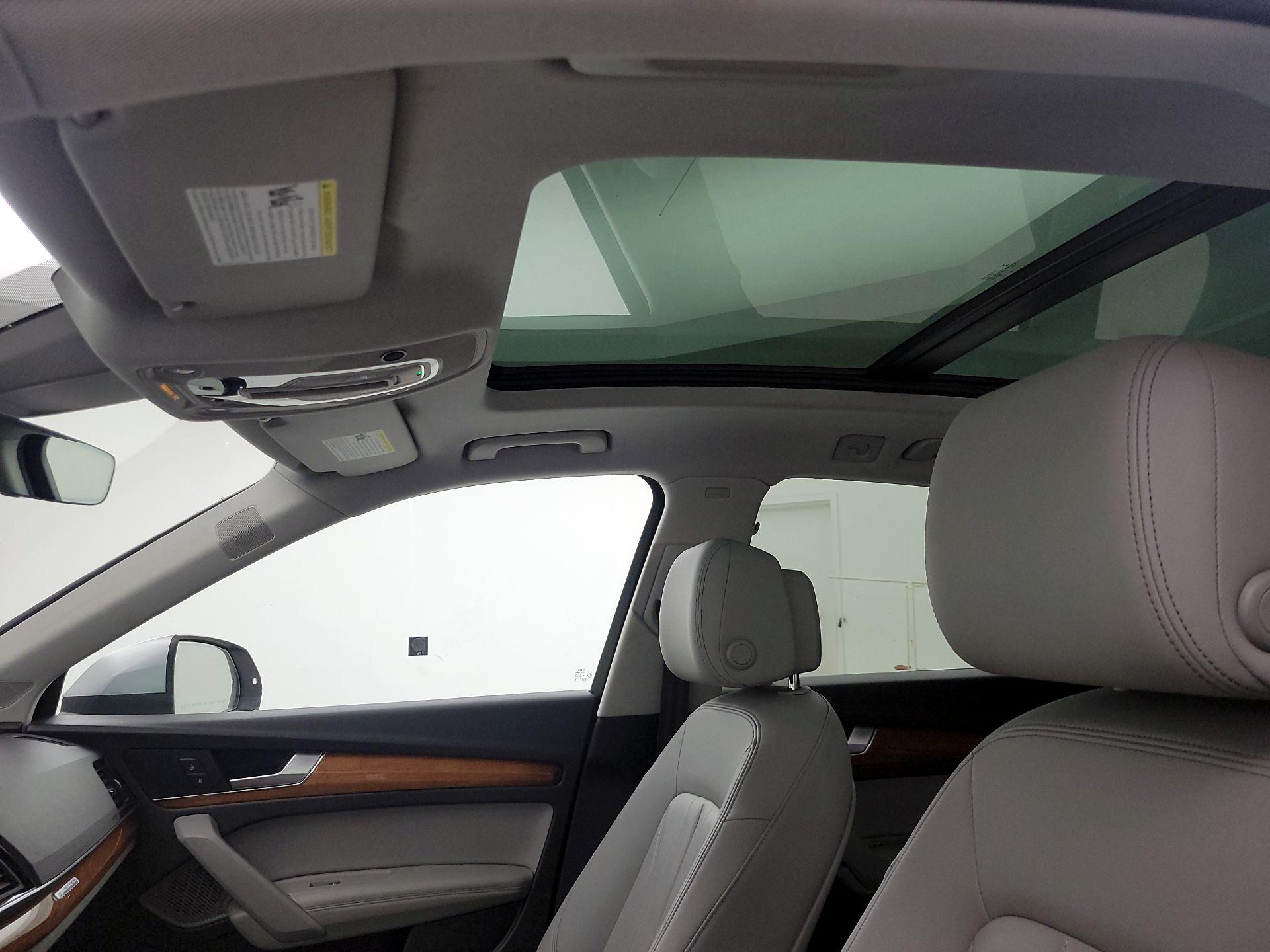 Thumbnail: 2022 Audi Q5 - 20