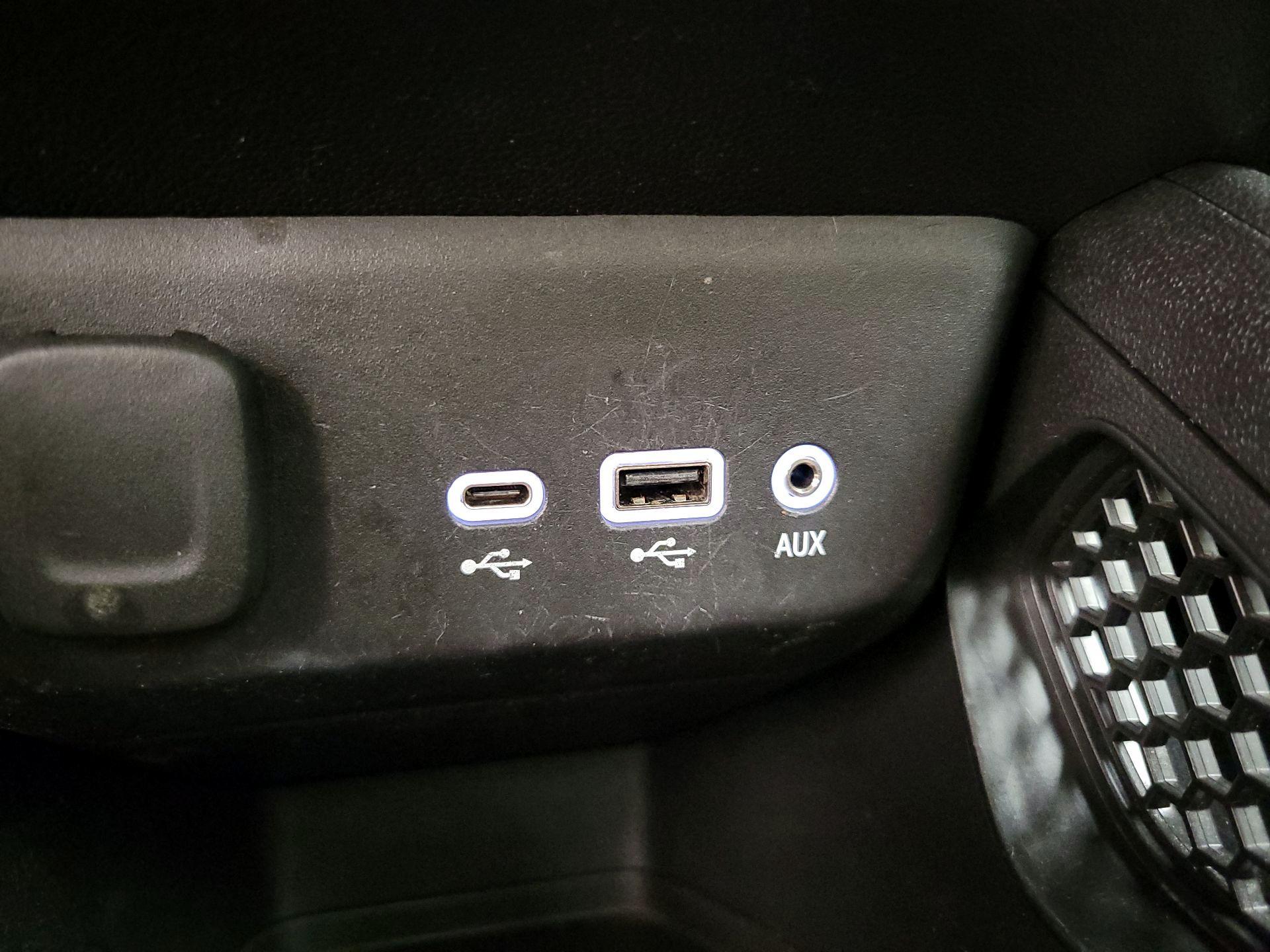 Thumbnail: 2021 Chevrolet TrailBlazer - 18