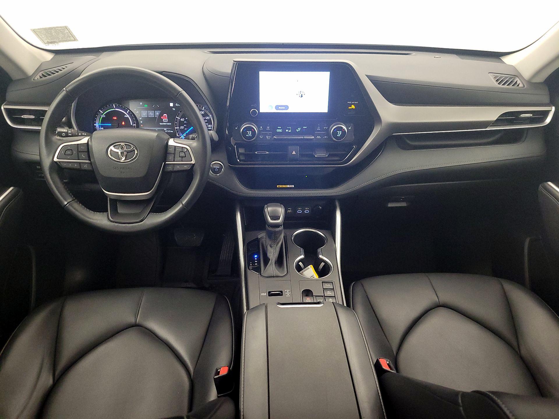 Thumbnail: 2023 Toyota Highlander - 9