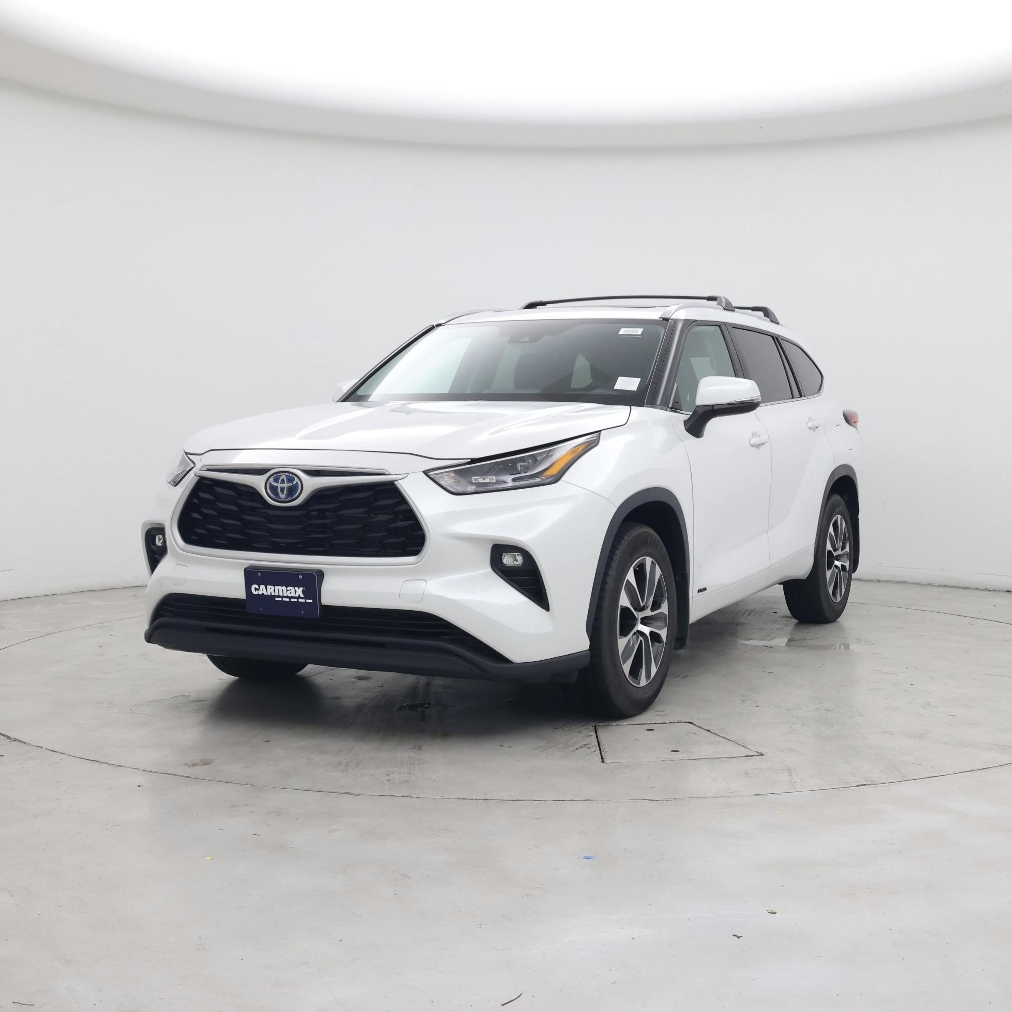 Thumbnail: 2023 Toyota Highlander - 4