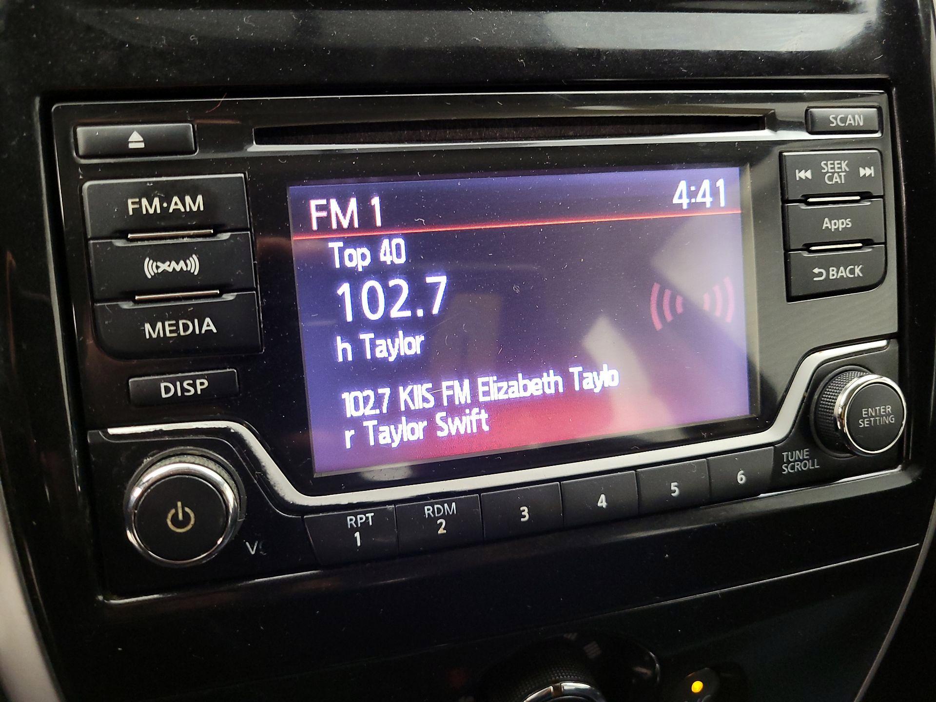 Thumbnail: 2016 Nissan Versa Note - 15