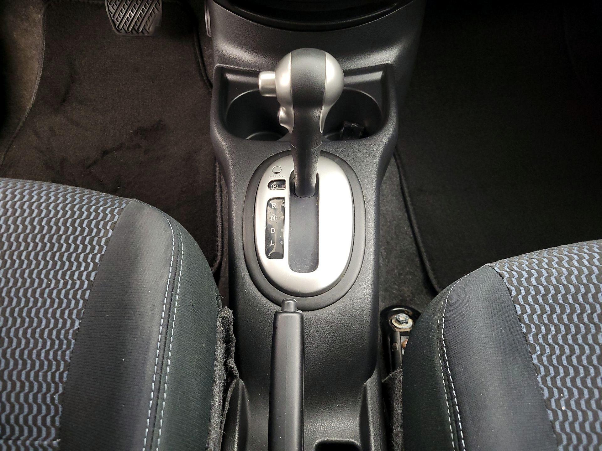 Thumbnail: 2016 Nissan Versa Note - 17