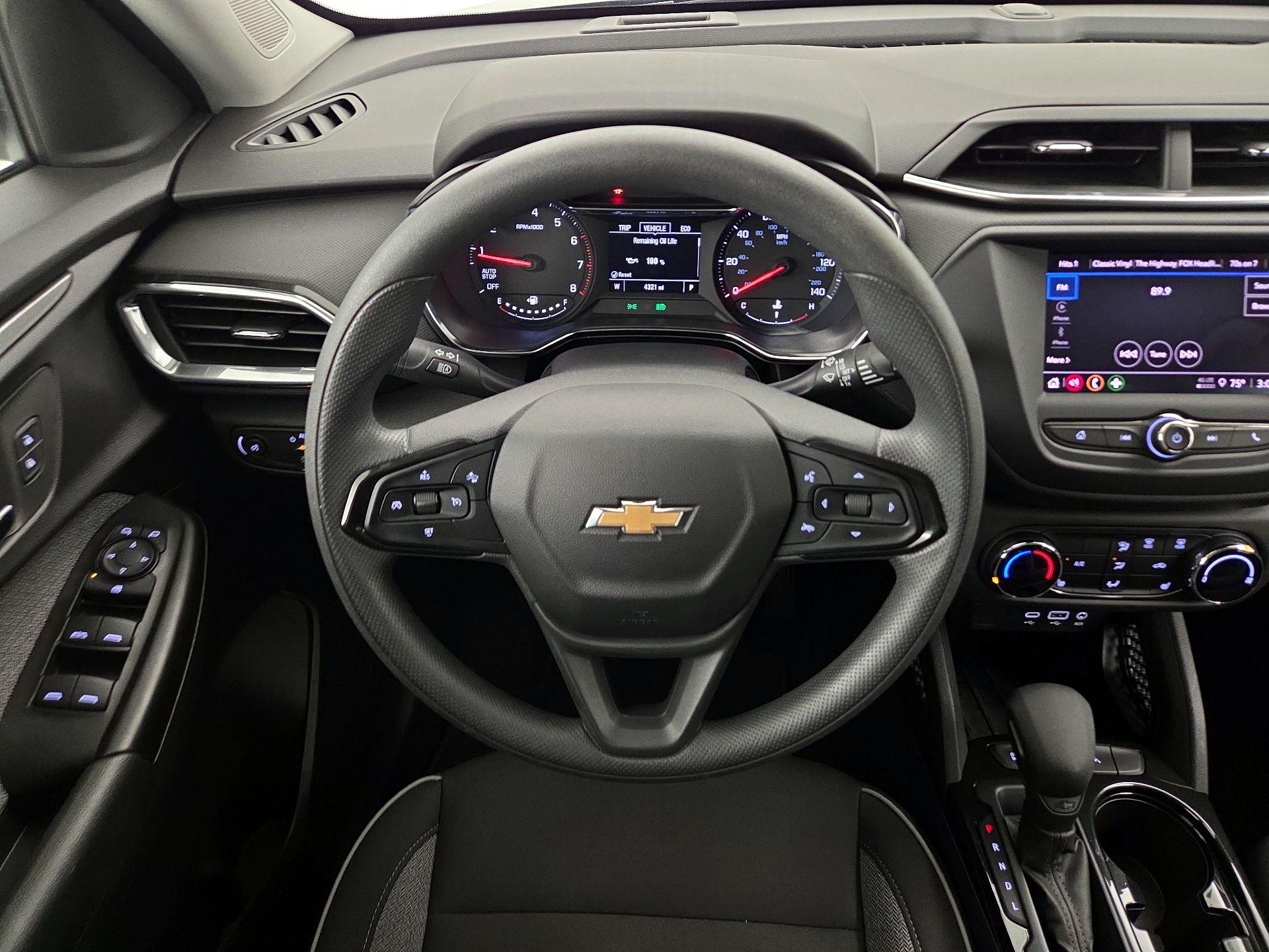 Thumbnail: 2023 Chevrolet TrailBlazer - 10