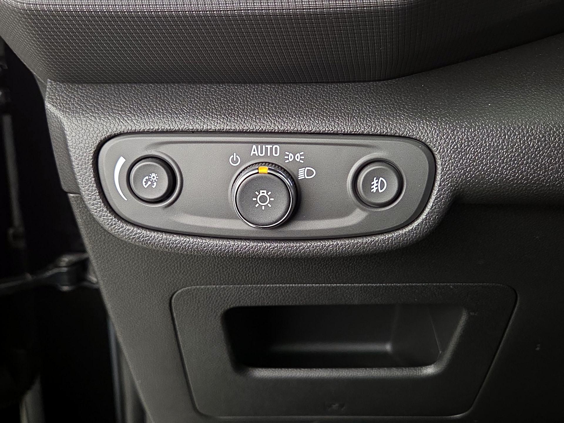 Thumbnail: 2023 Chevrolet TrailBlazer - 13